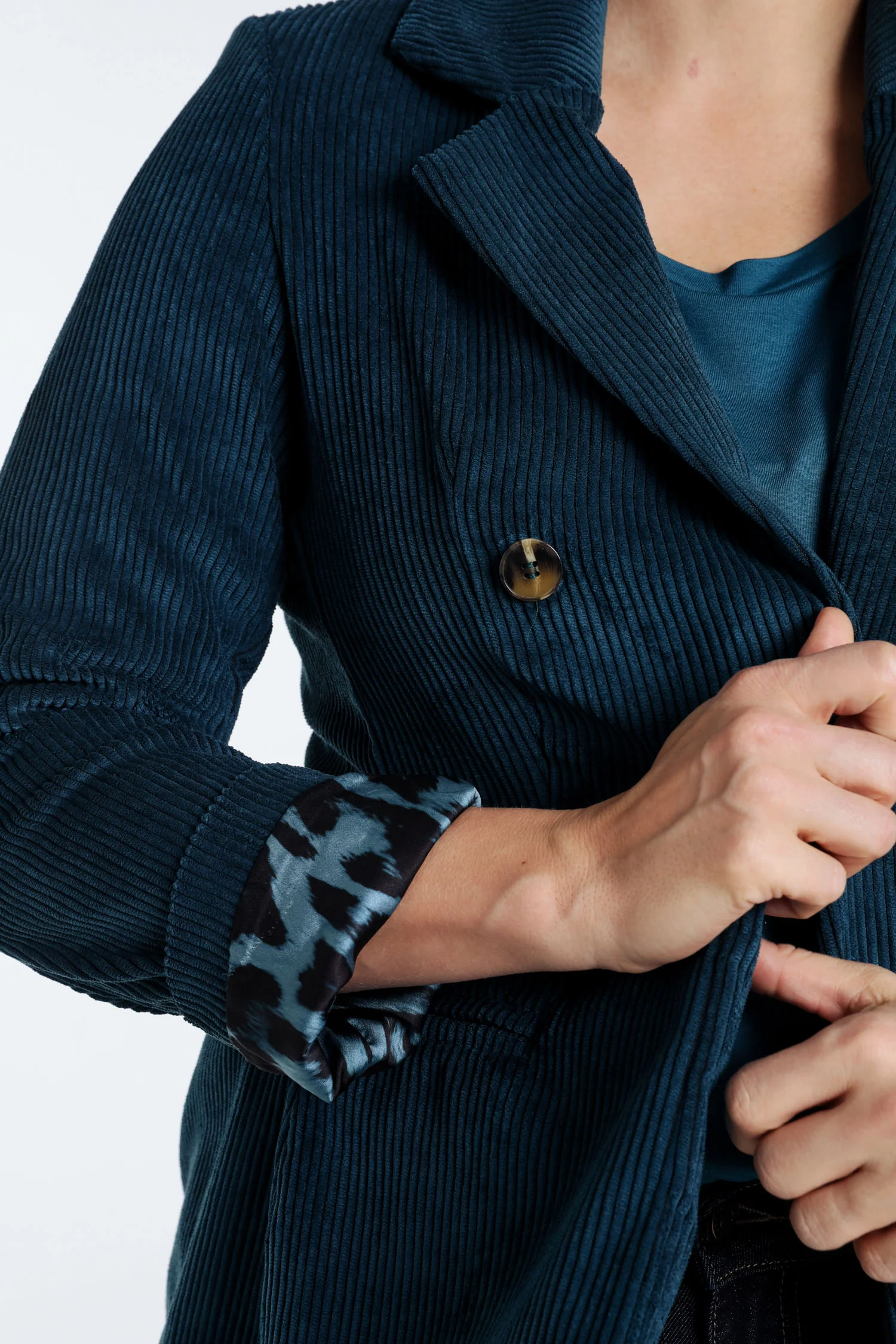 Blazer en velours doublĂ© imprimĂ© peau de bĂȘte - Image 4