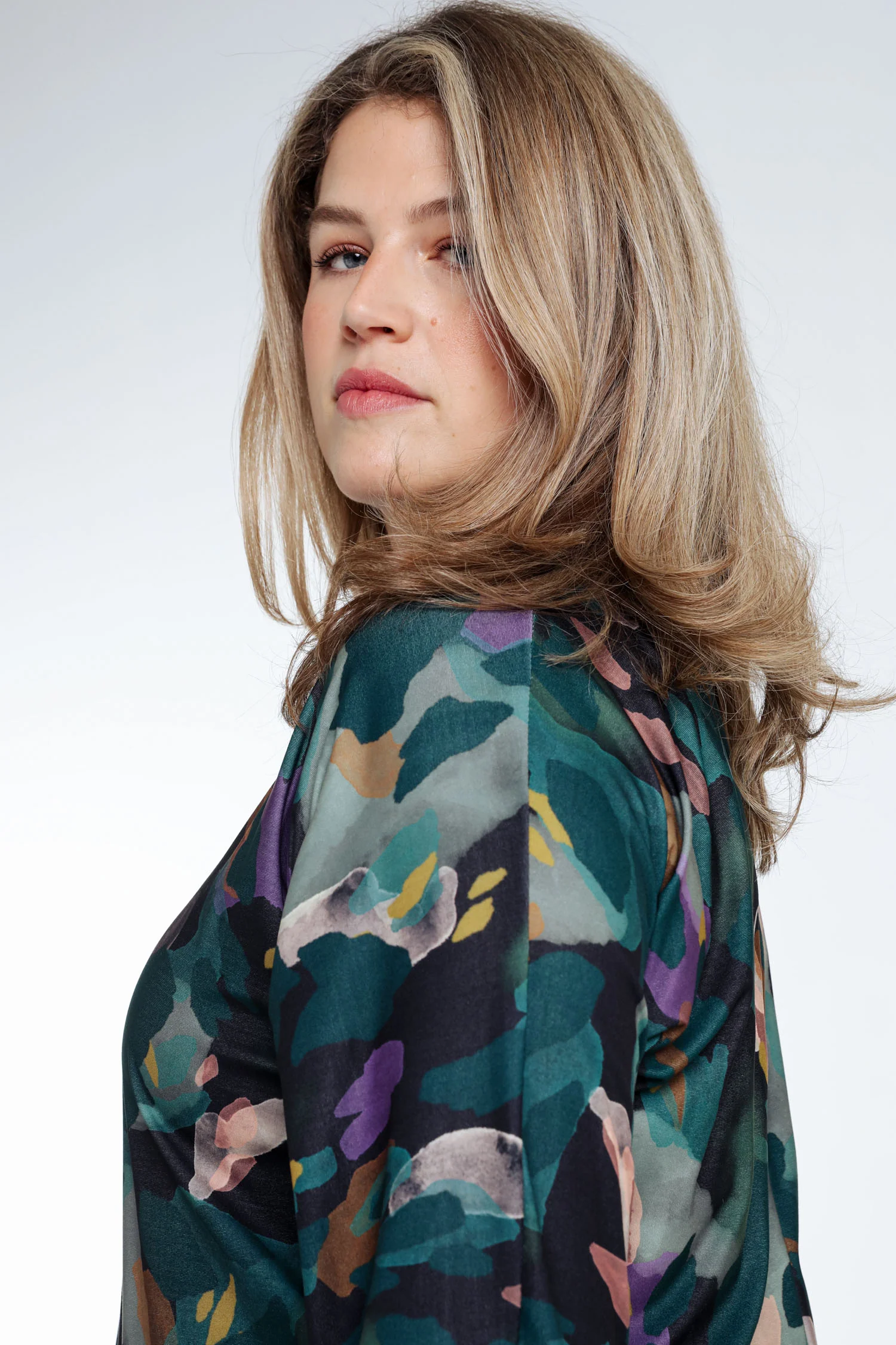 Blouse à imprimé abstrait - Image 6