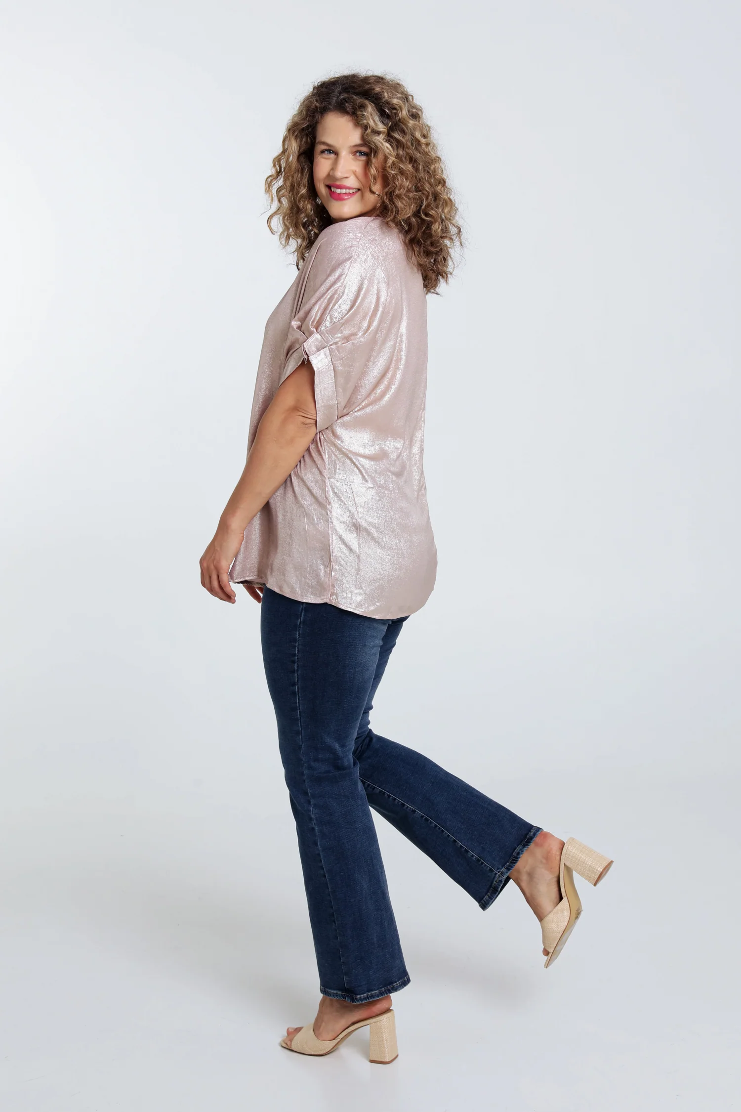 Blouse brillante Ă manches ballons - Image 2