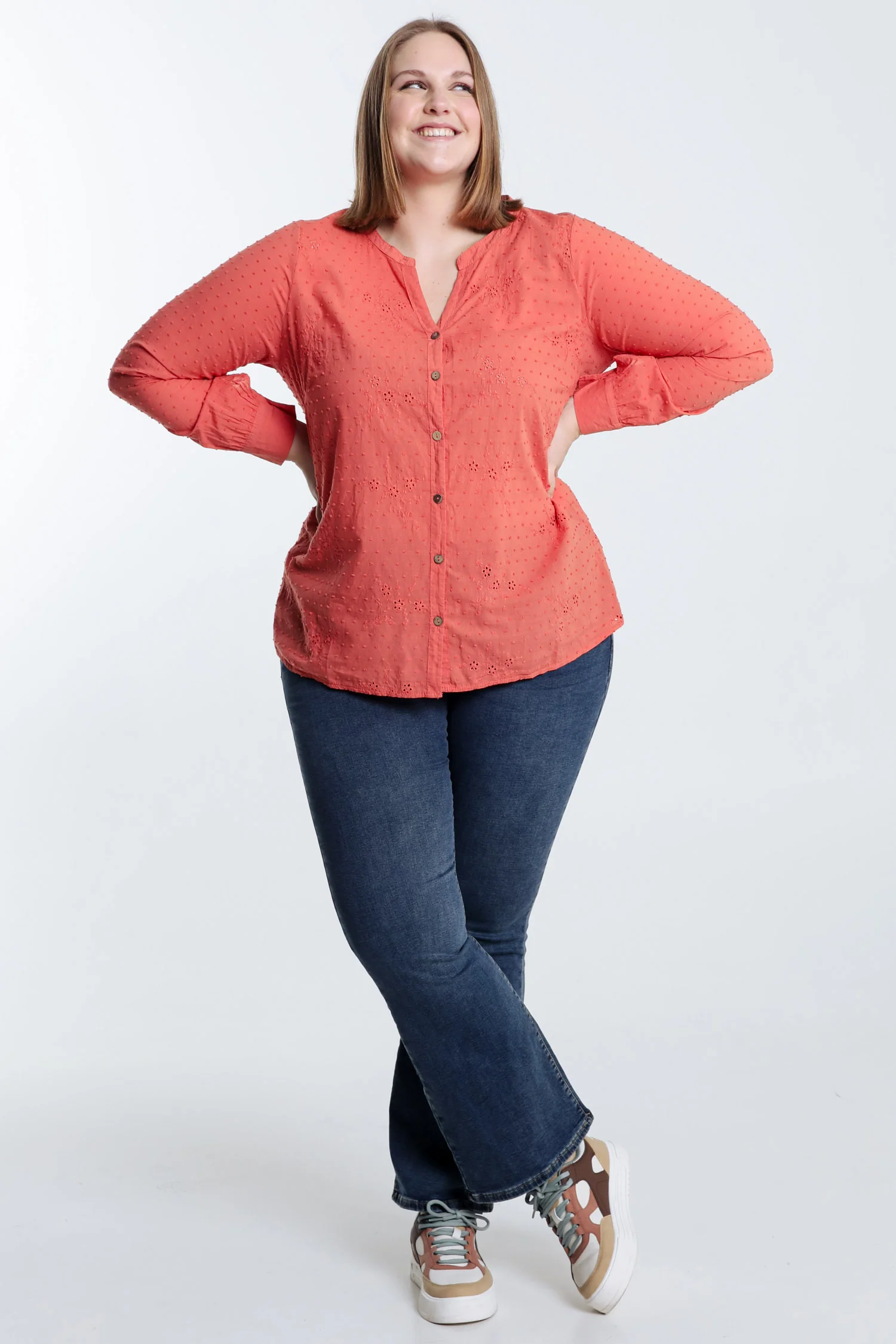 Blouse en coton unie broderies et plumetis - Image 19