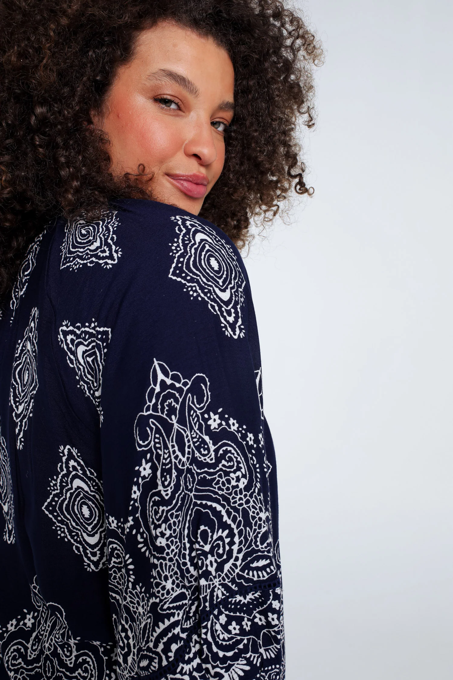 Blouse en viscose imprimé cachemire - Image 3