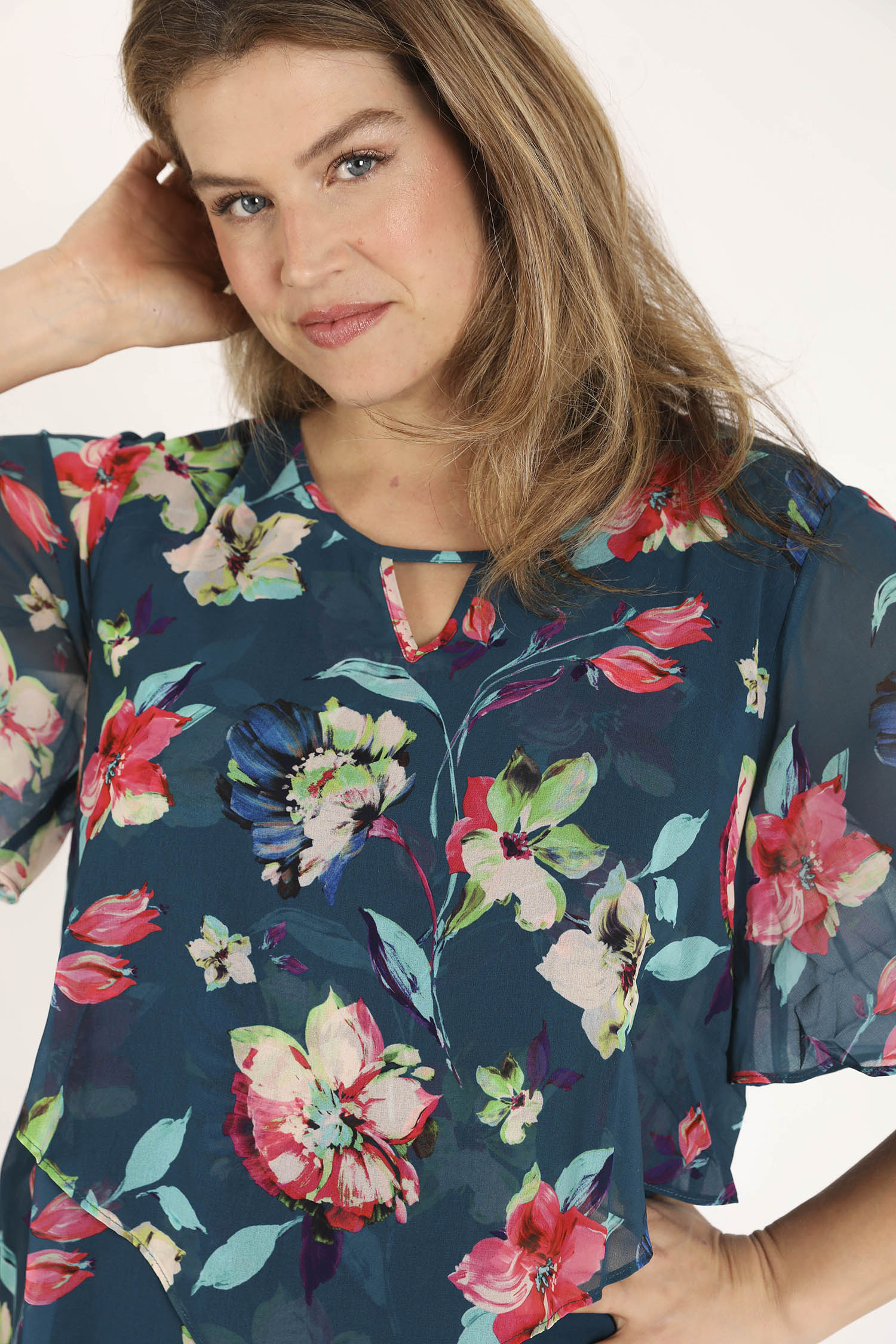 EXCLU SHEEGO - Blouse en viscose imprimé floral - Image 5