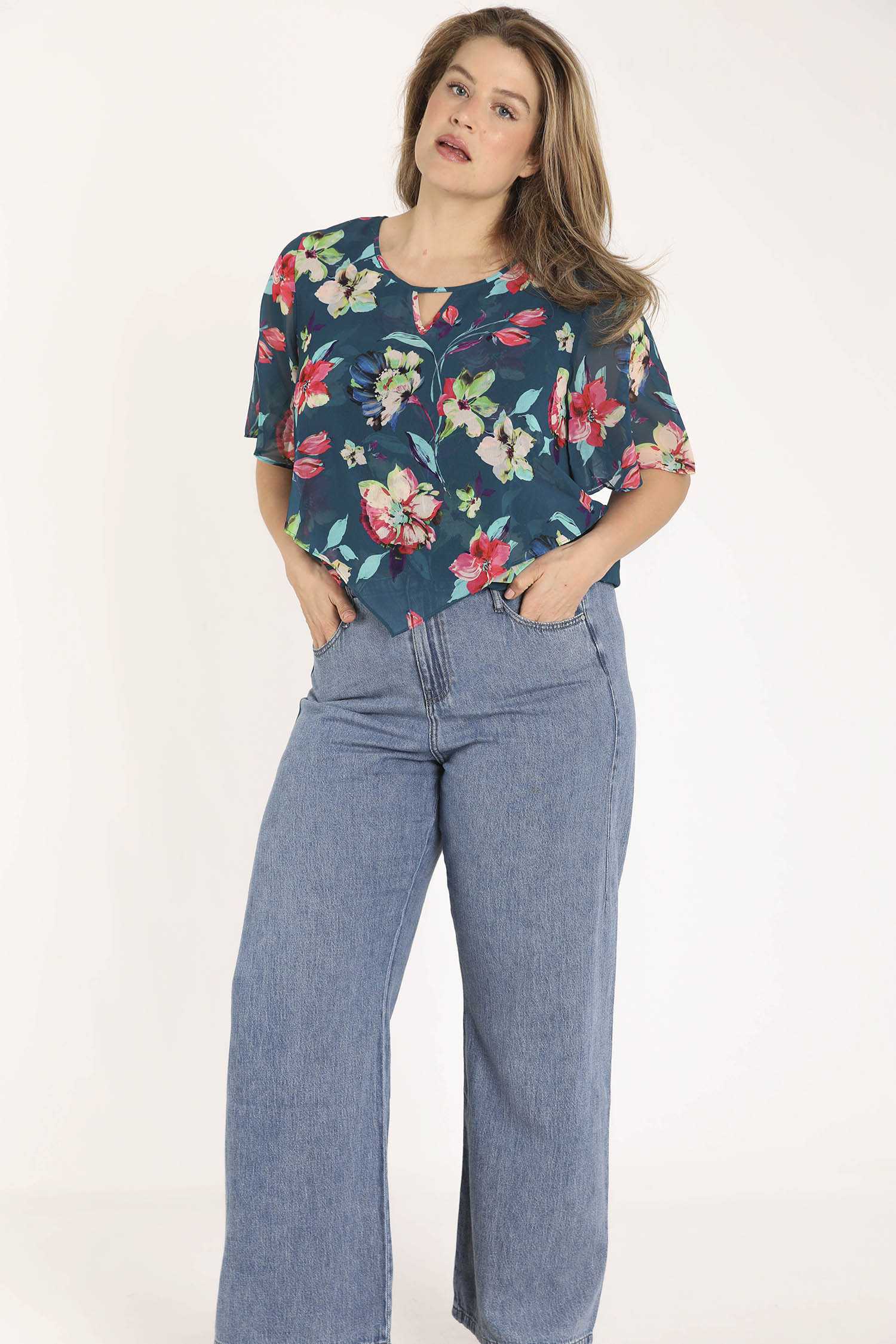 EXCLU SHEEGO - Blouse en viscose imprimé floral - Image 7