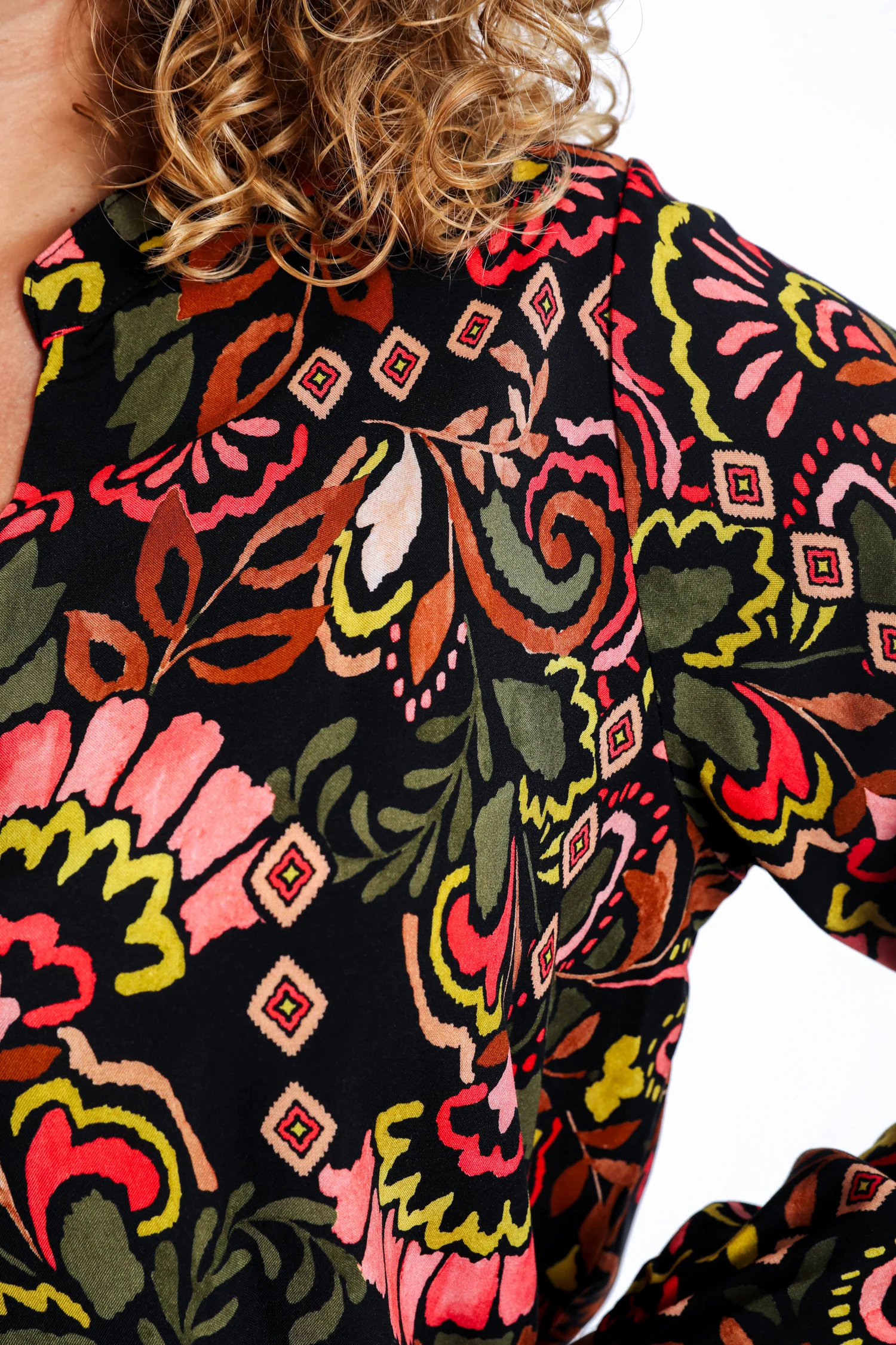 Blouse en viscose imprimé folk - Image 4
