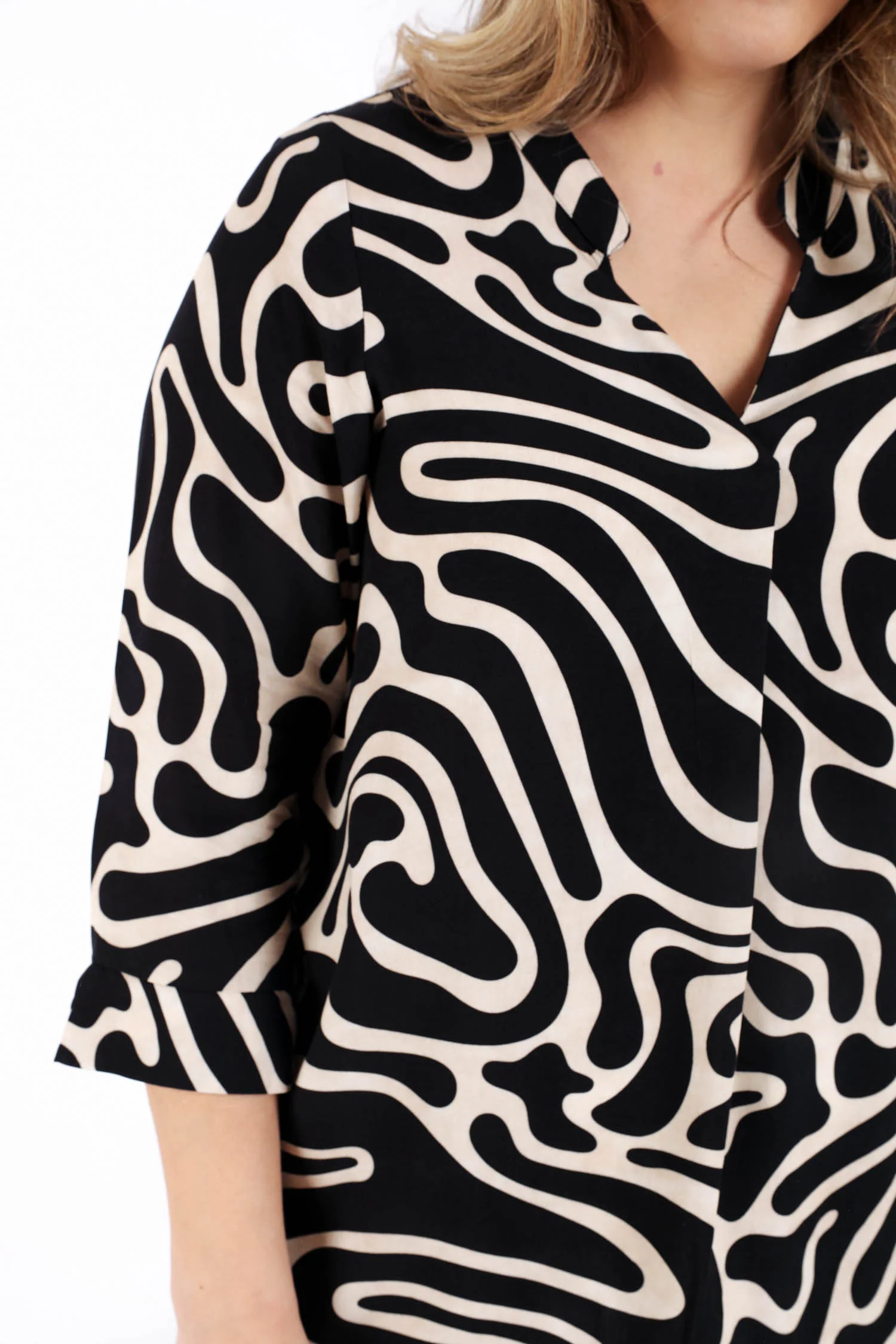 Blouse en viscose imprimé graphique bicolore - Image 5