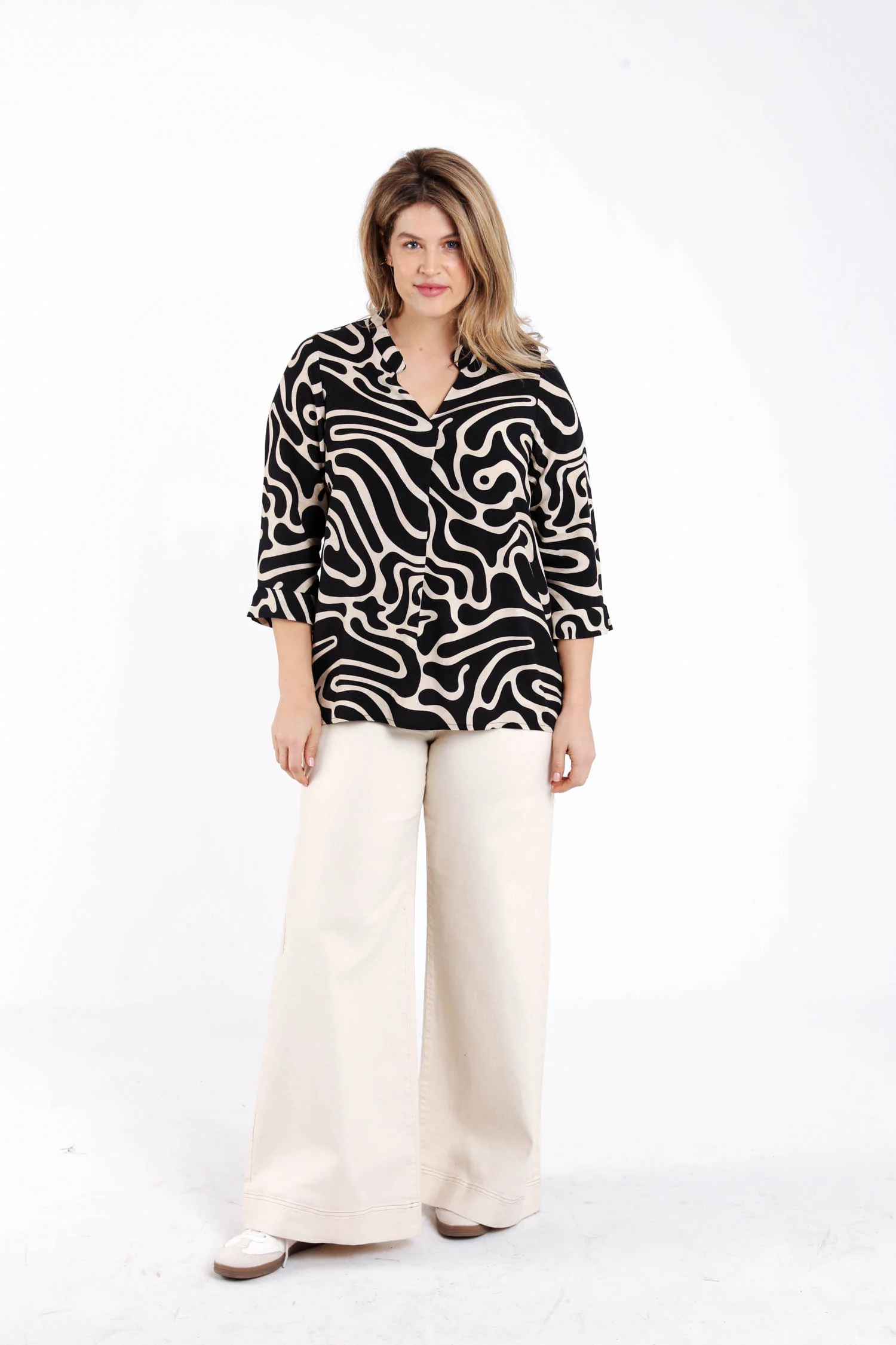 Blouse en viscose imprimé graphique bicolore - Image 9