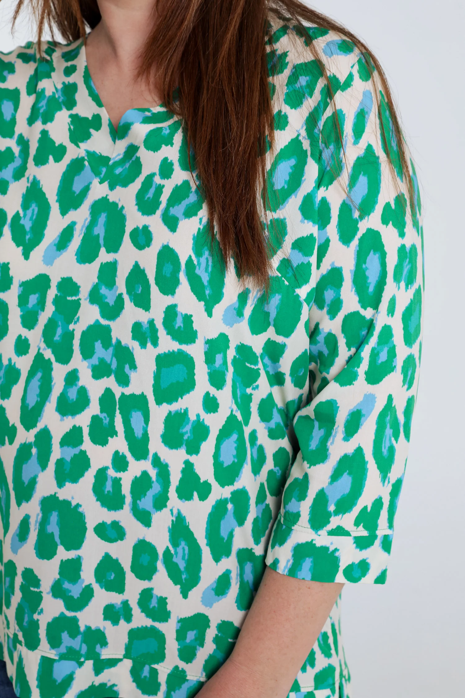 Blouse en viscose imprimé peau de bête - Image 14