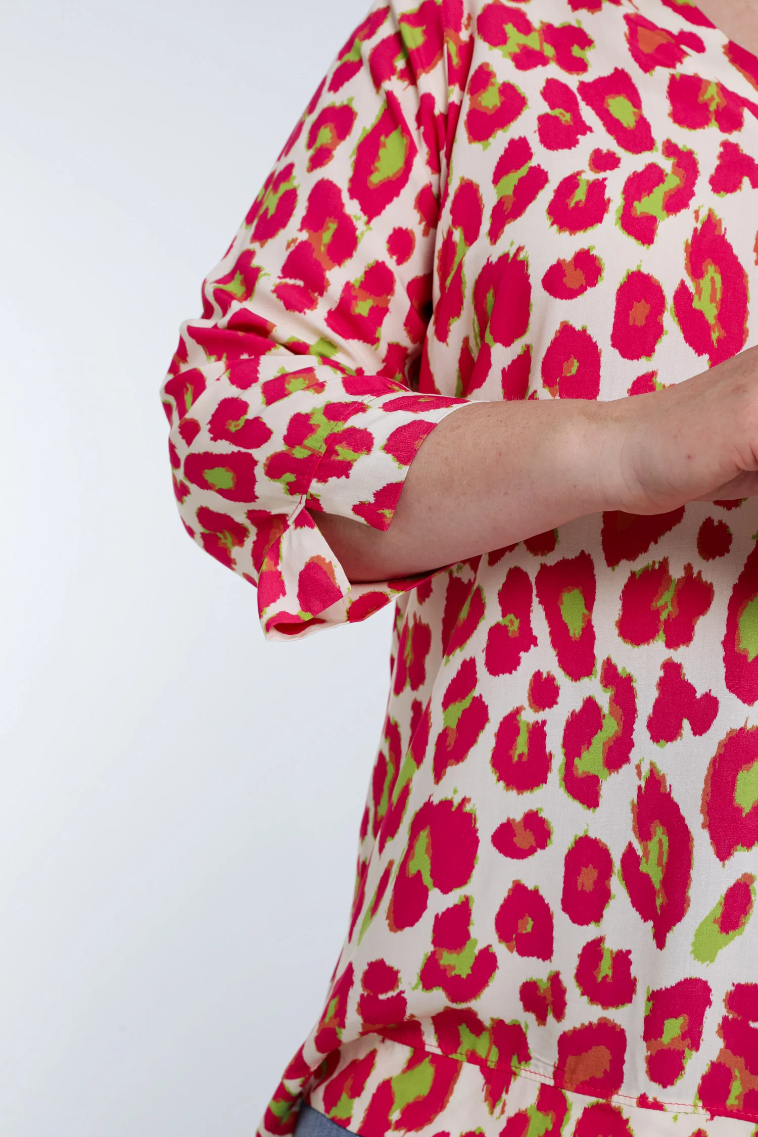 Blouse en viscose imprimé peau de bête - Image 5