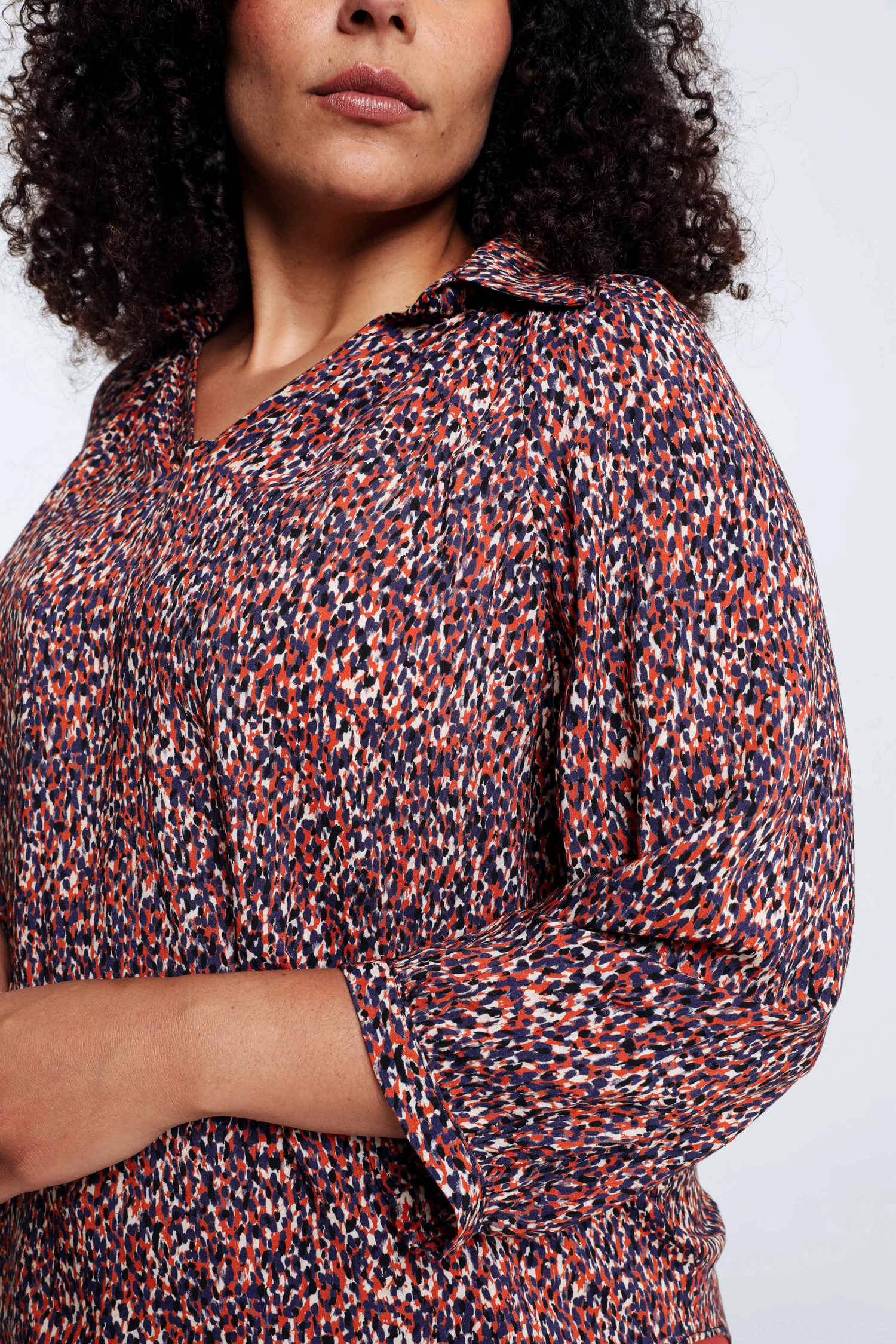 Blouse imprimĂ© peau de bĂȘte en viscose - Image 4