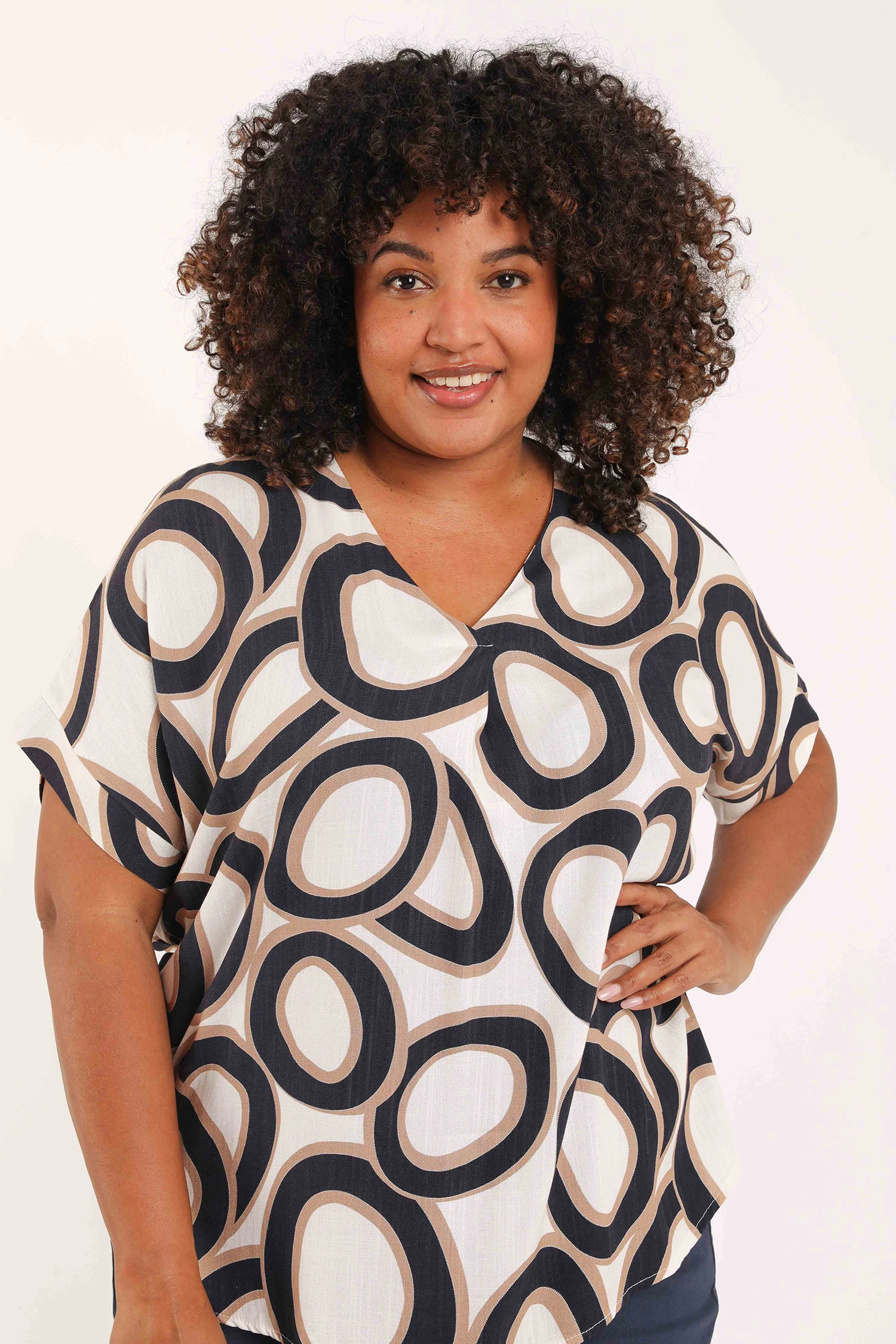 Blouse imprimé ronds graphiques - Image 3