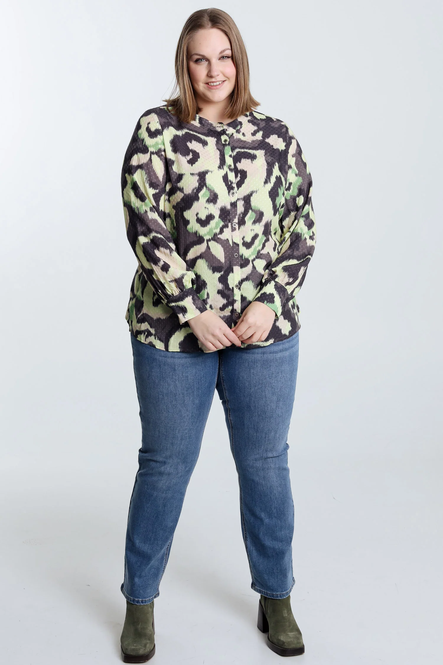 Blouse plumetis en viscose imprimé abstrait - Image 7