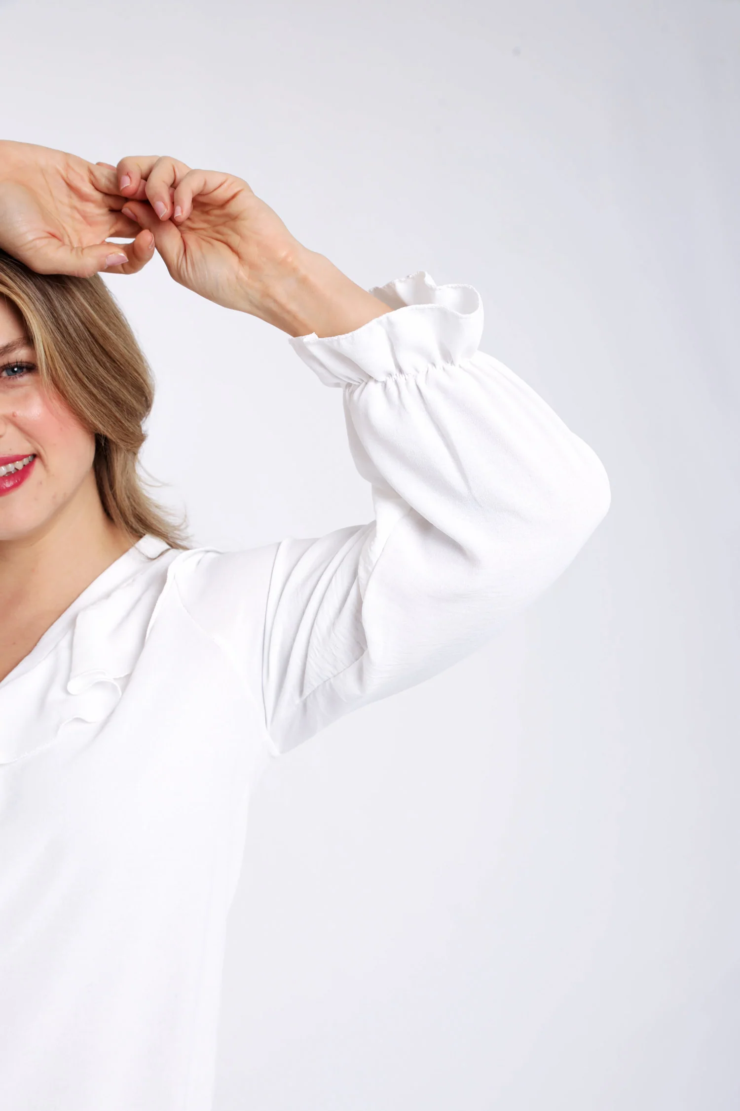 Blouse unie à volants - Image 6