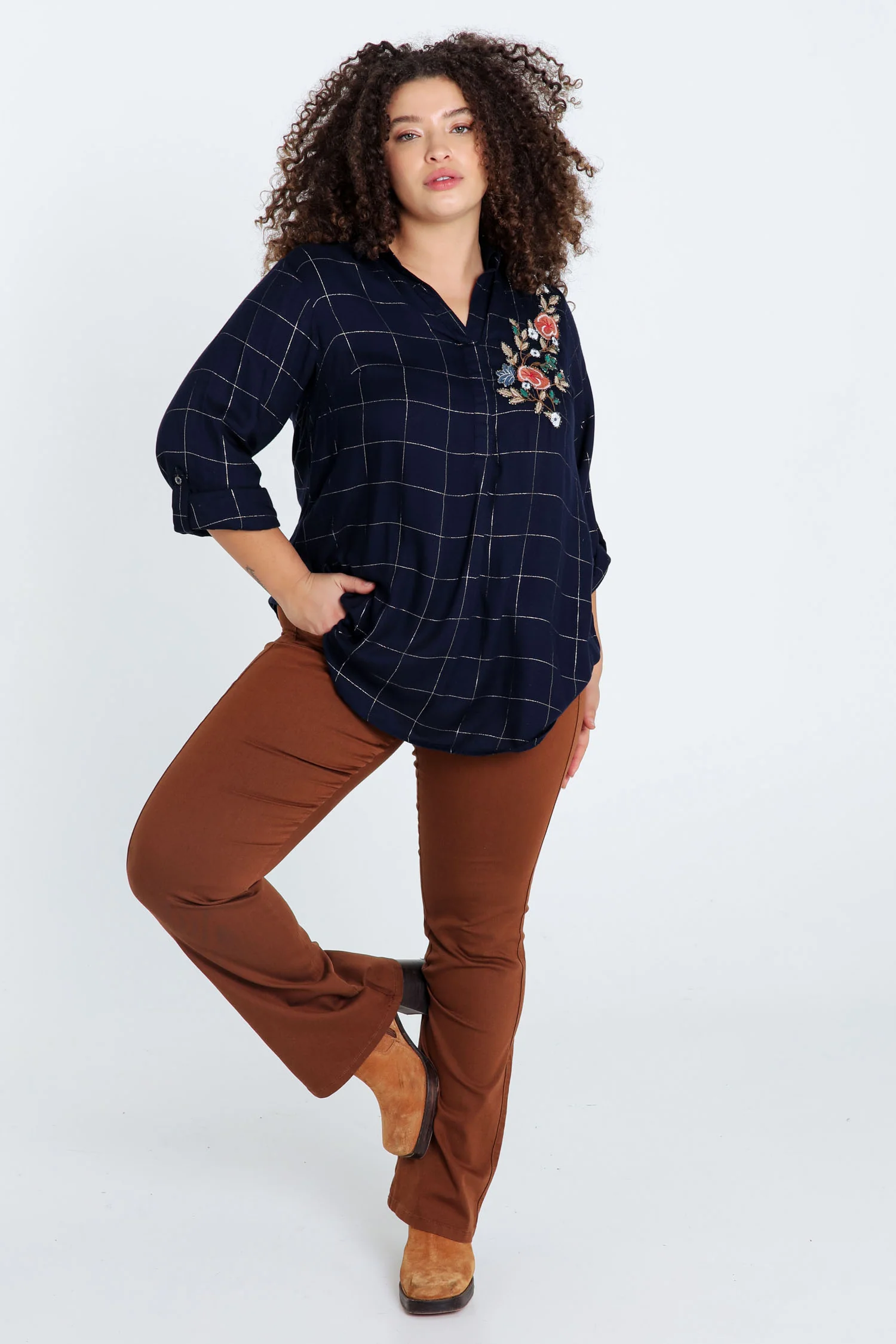 Chemise à carreaux brodée en viscose - Image 8