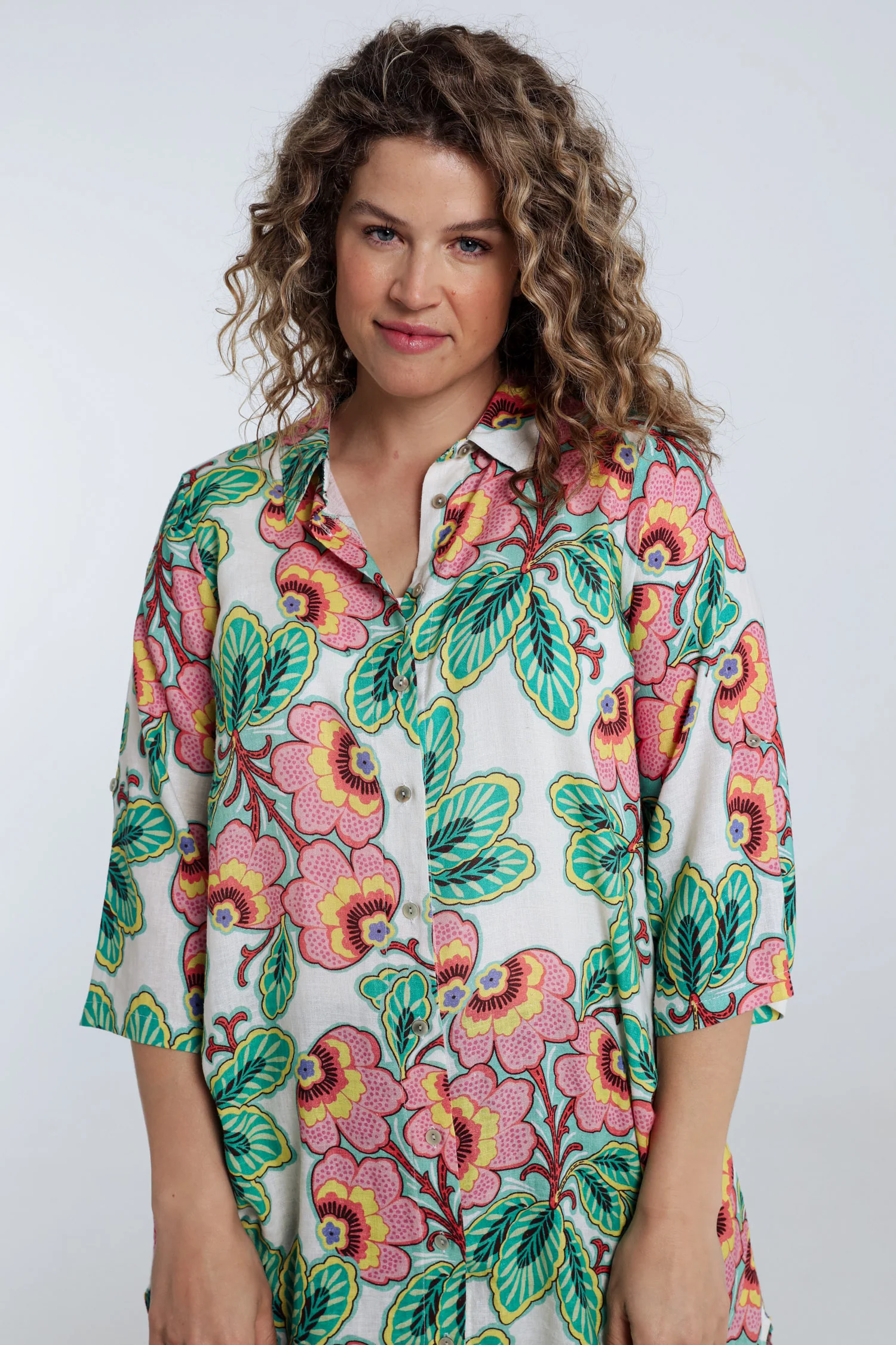 Chemise longue en lin et viscose imprimé fleuri - Image 3