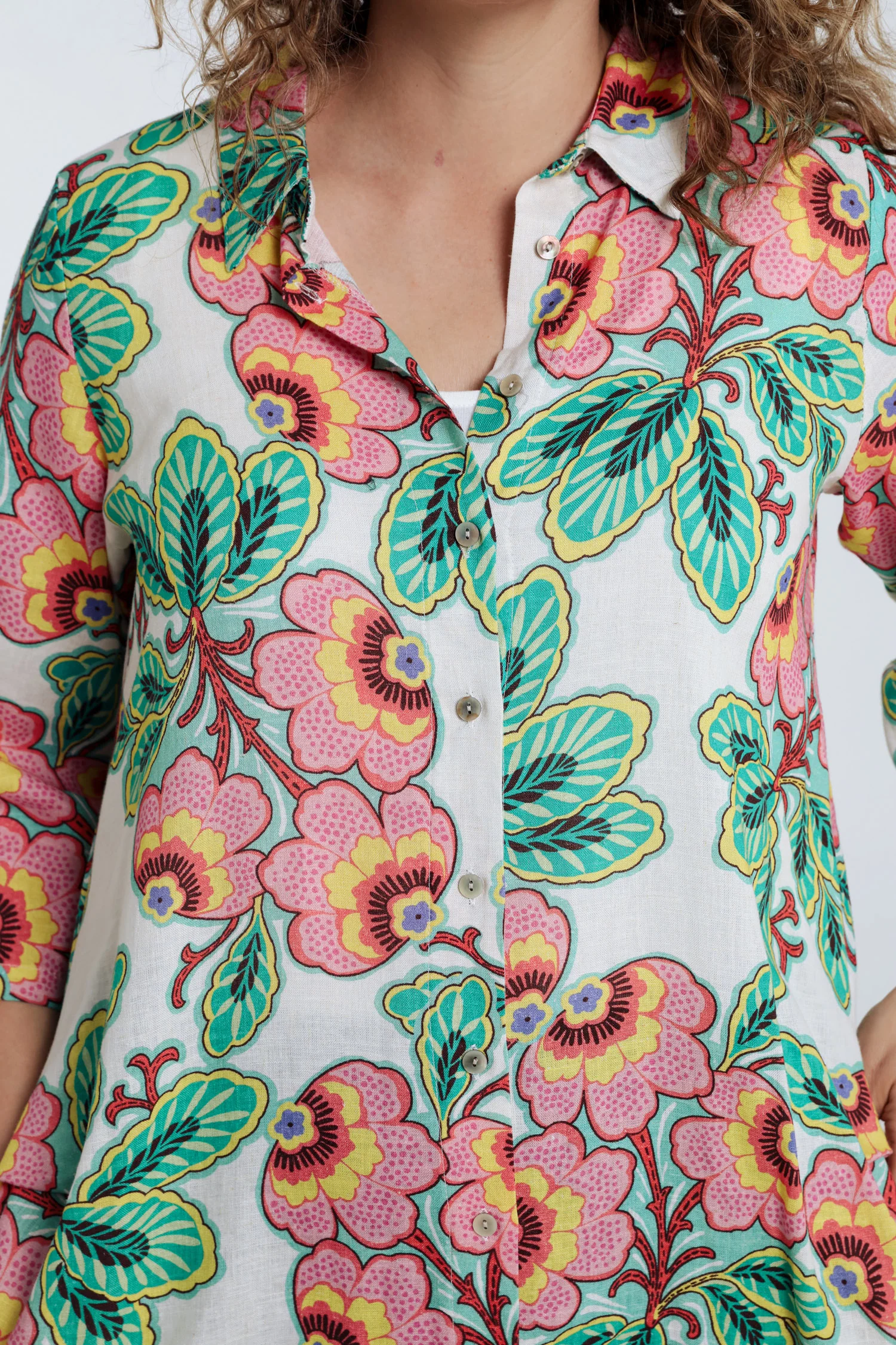 Chemise longue en lin et viscose imprimé fleuri - Image 4