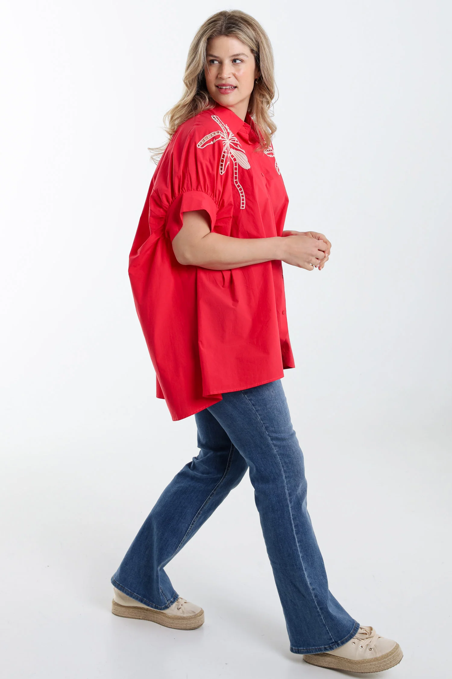 Chemise oversize en coton unie avec broderies - Image 8