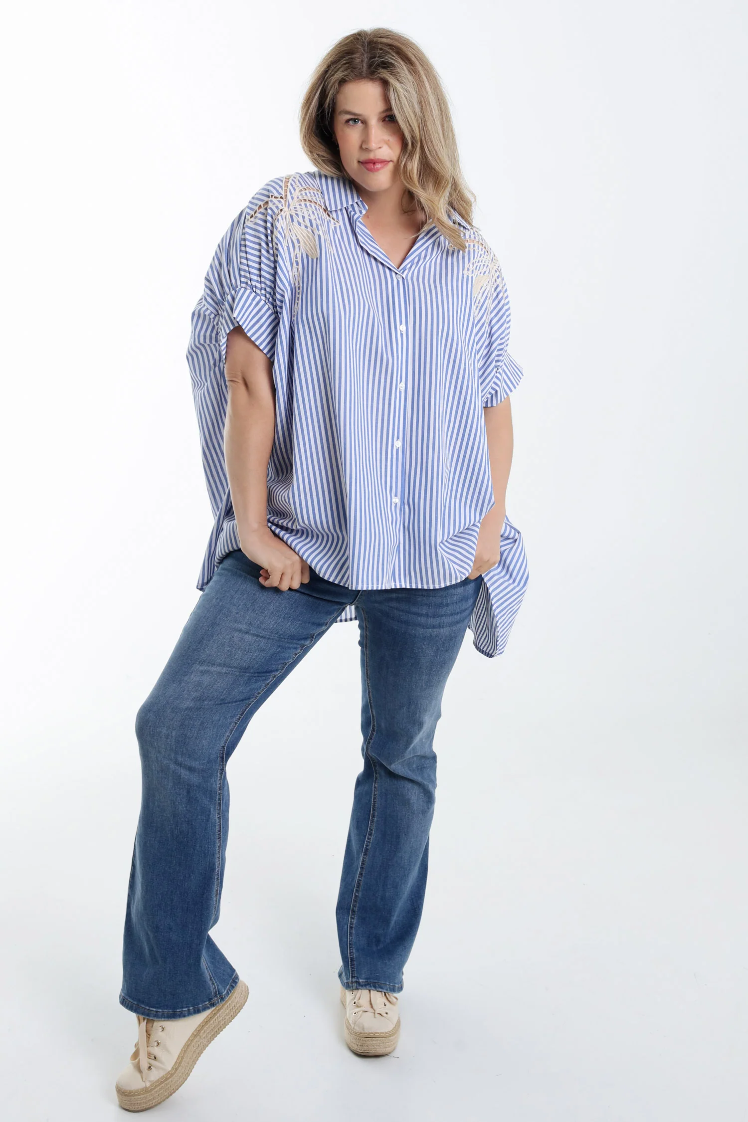 Chemise oversize rayée en coton avec broderies - Image 8