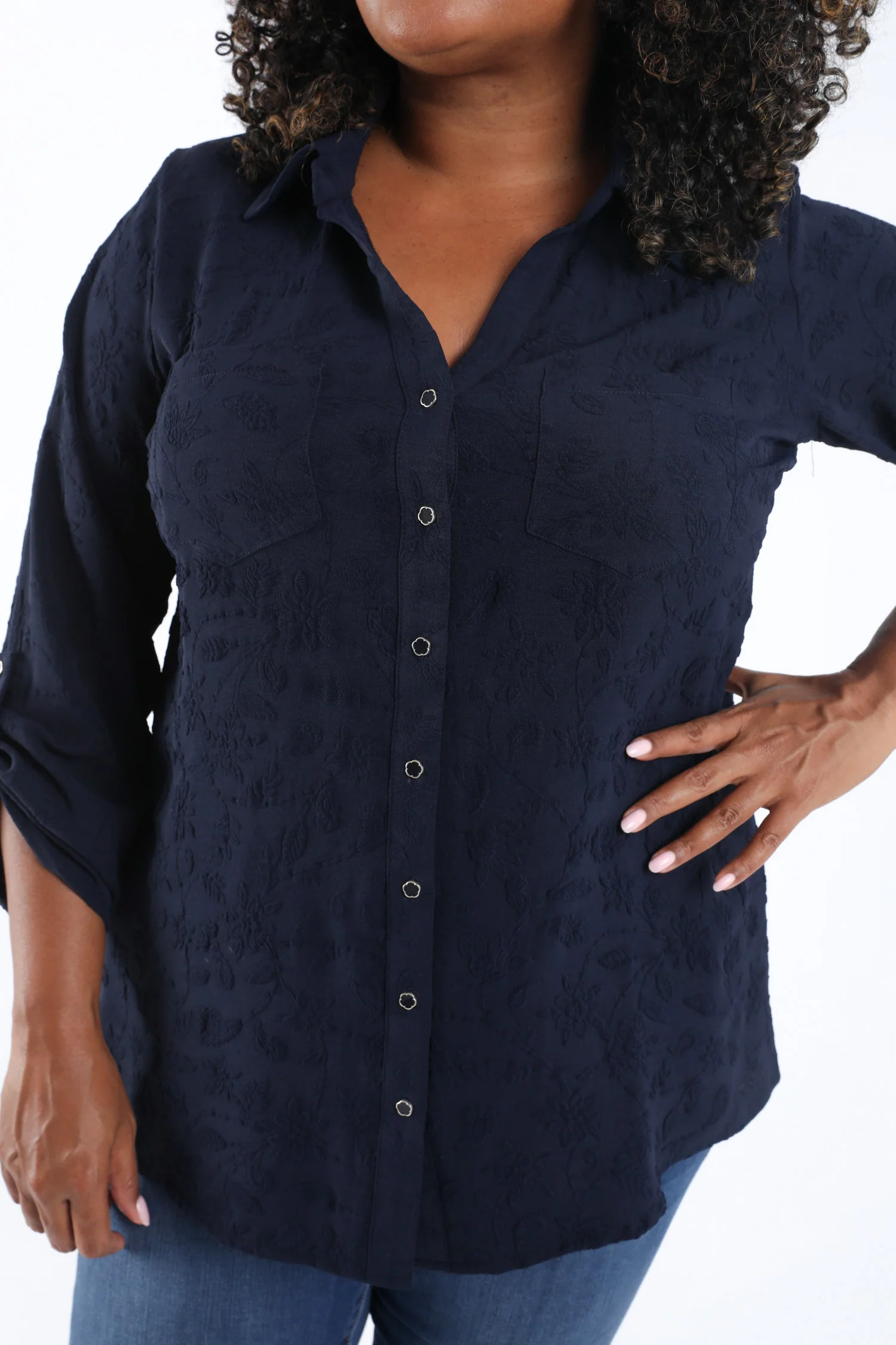 Chemise unie avec motif fleurs en relief - Image 4