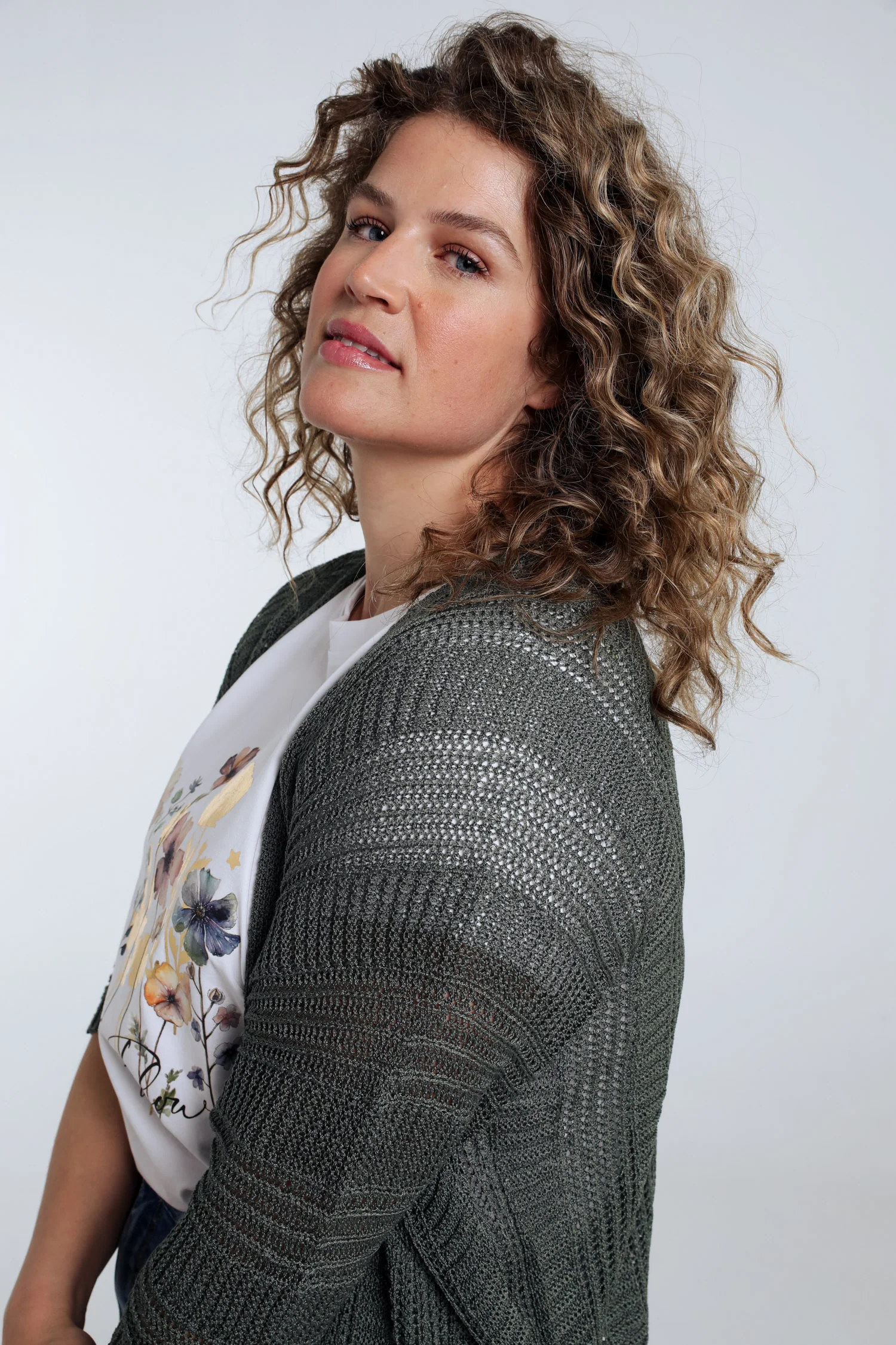 Gilet ajouré uni - Image 17