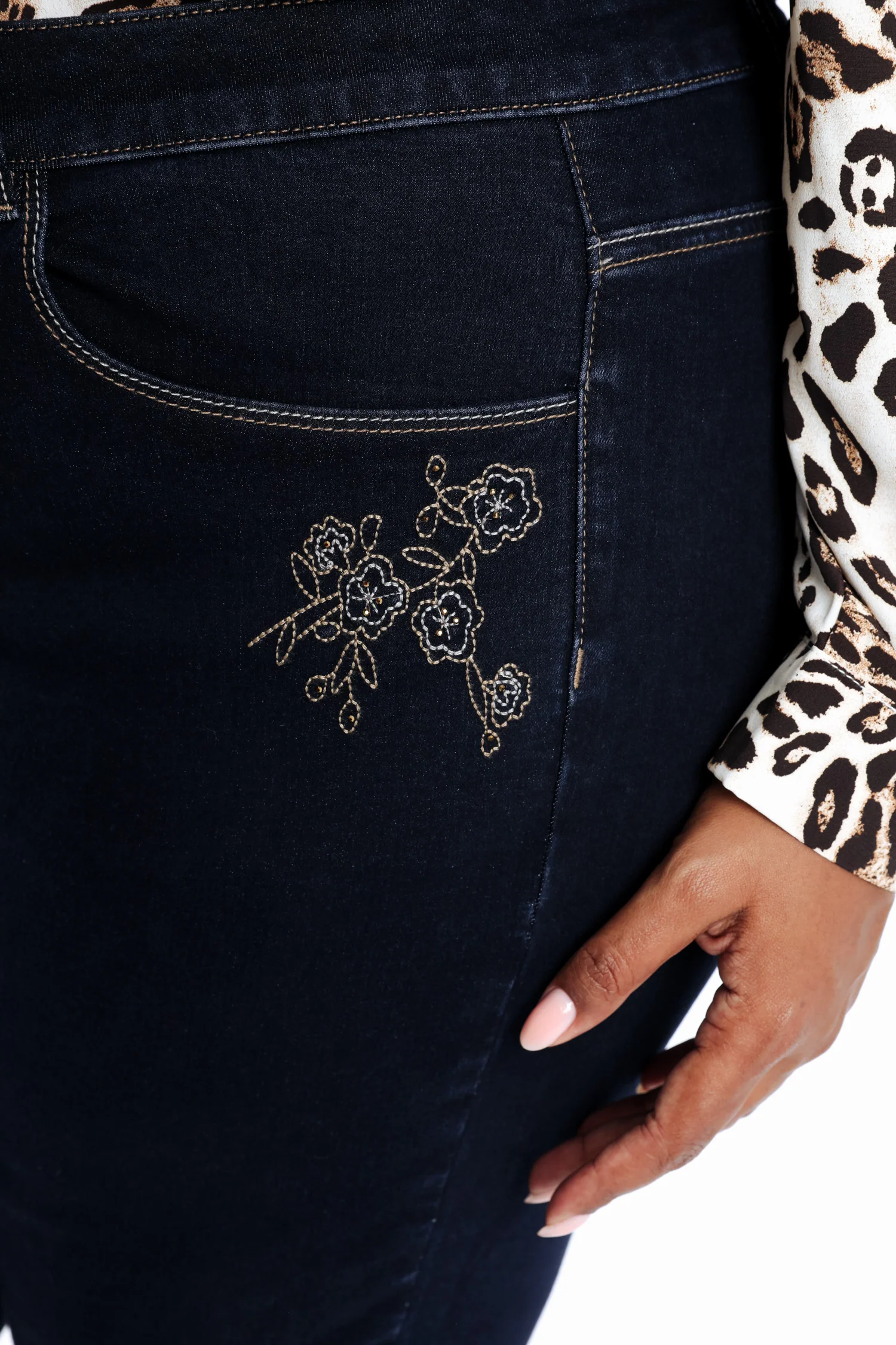 Jeans droit Mia avec broderies - Image 3