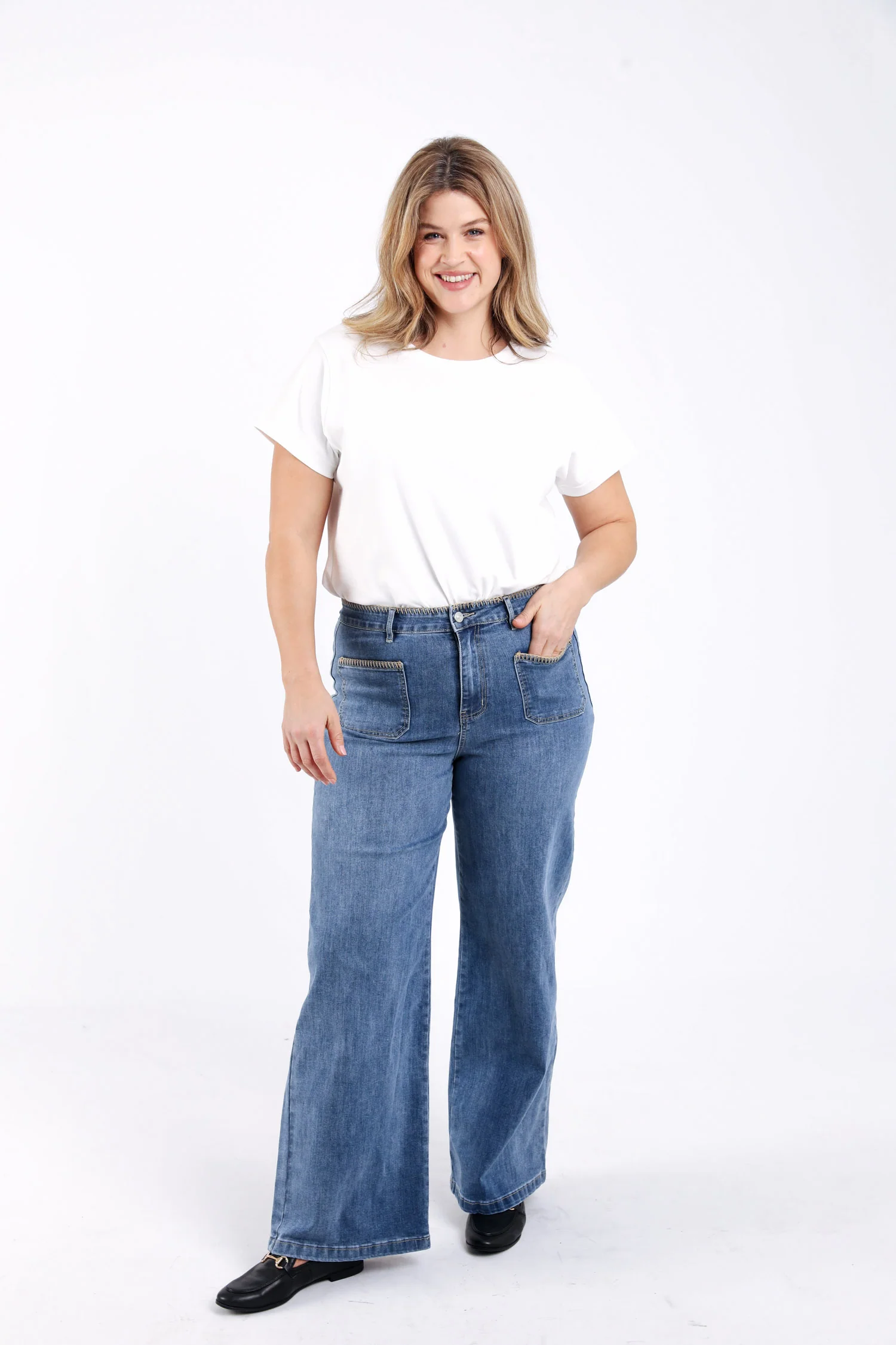 Jeans Elodie avec poches et détail broderie - Image 6