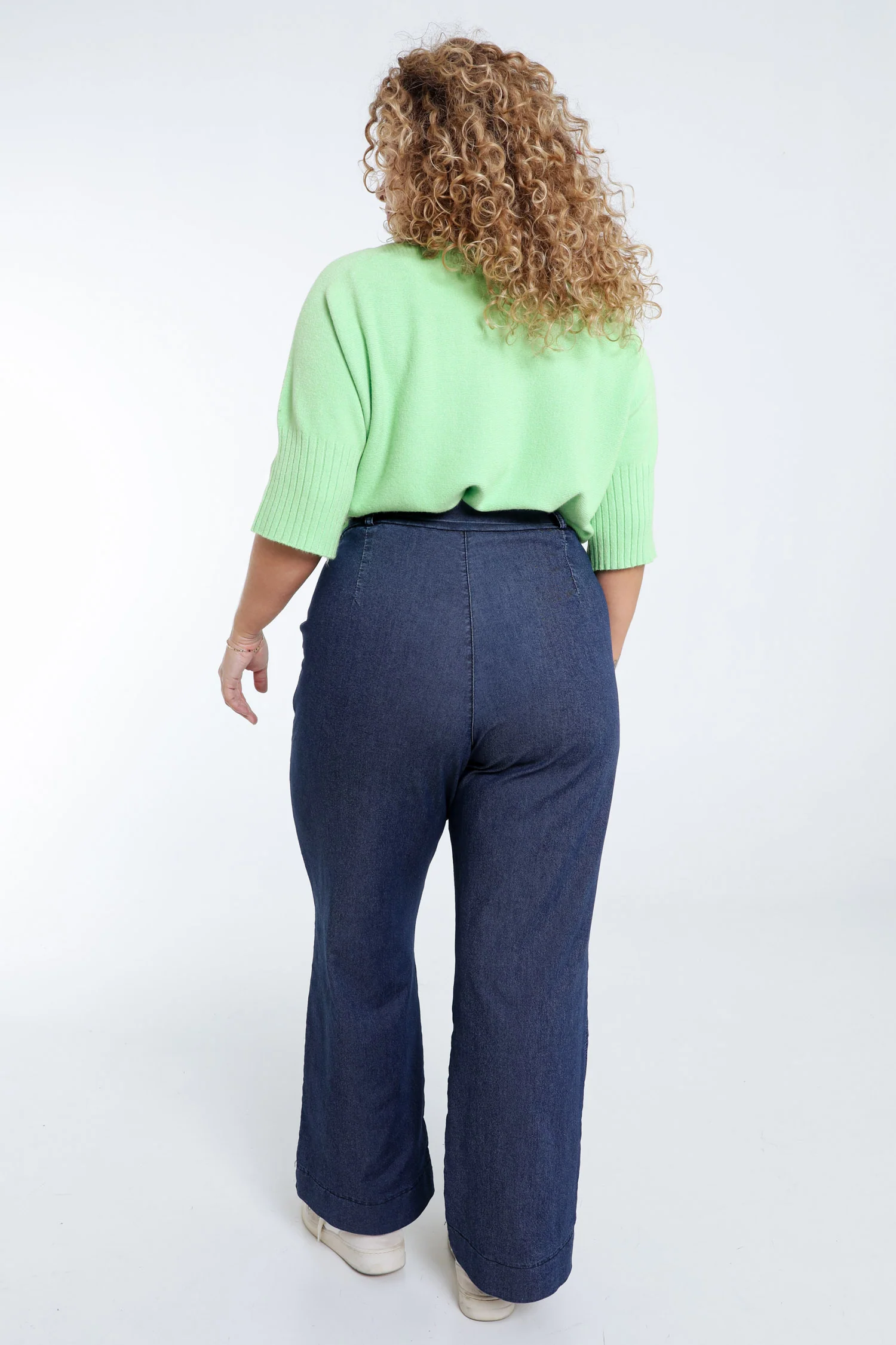 Jeans large avec ceinture - Image 2