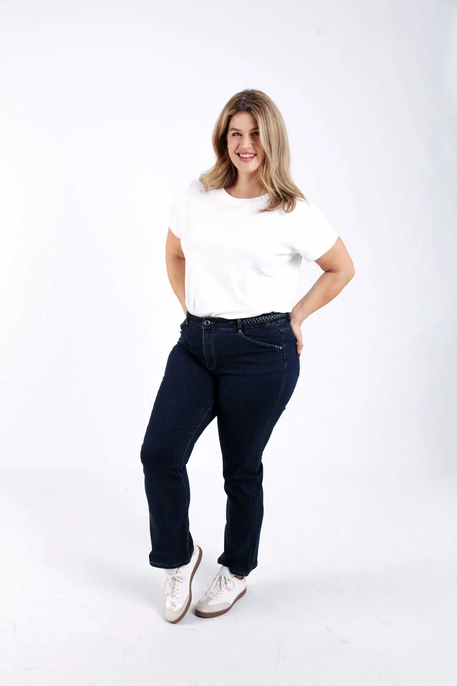 Jeans Mia droit L32 détail tresse - Image 6