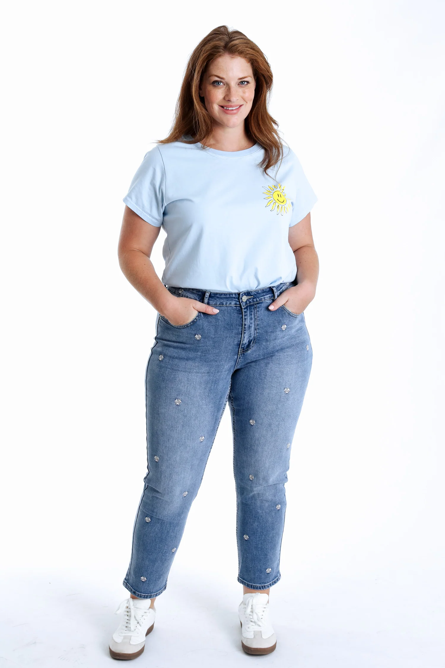 Jeans slim Louise 7/8 avec broderies trèfles - Image 7