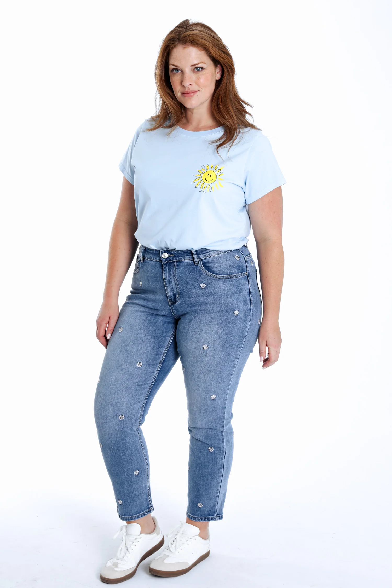 Jeans slim Louise 7/8 avec broderies trèfles - Image 9
