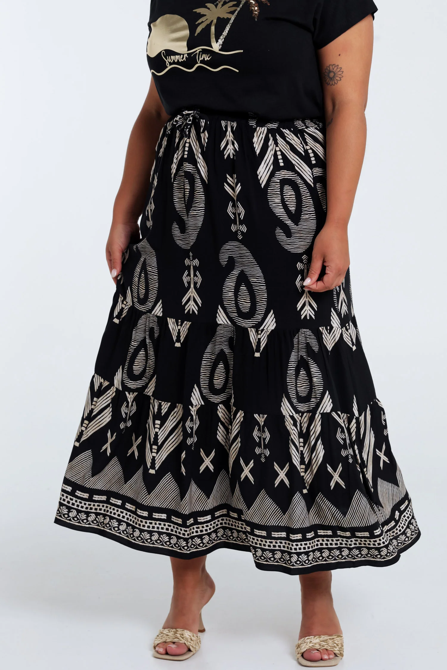 Jupe longue en viscose imprimé ethnique bicolore - Image 12