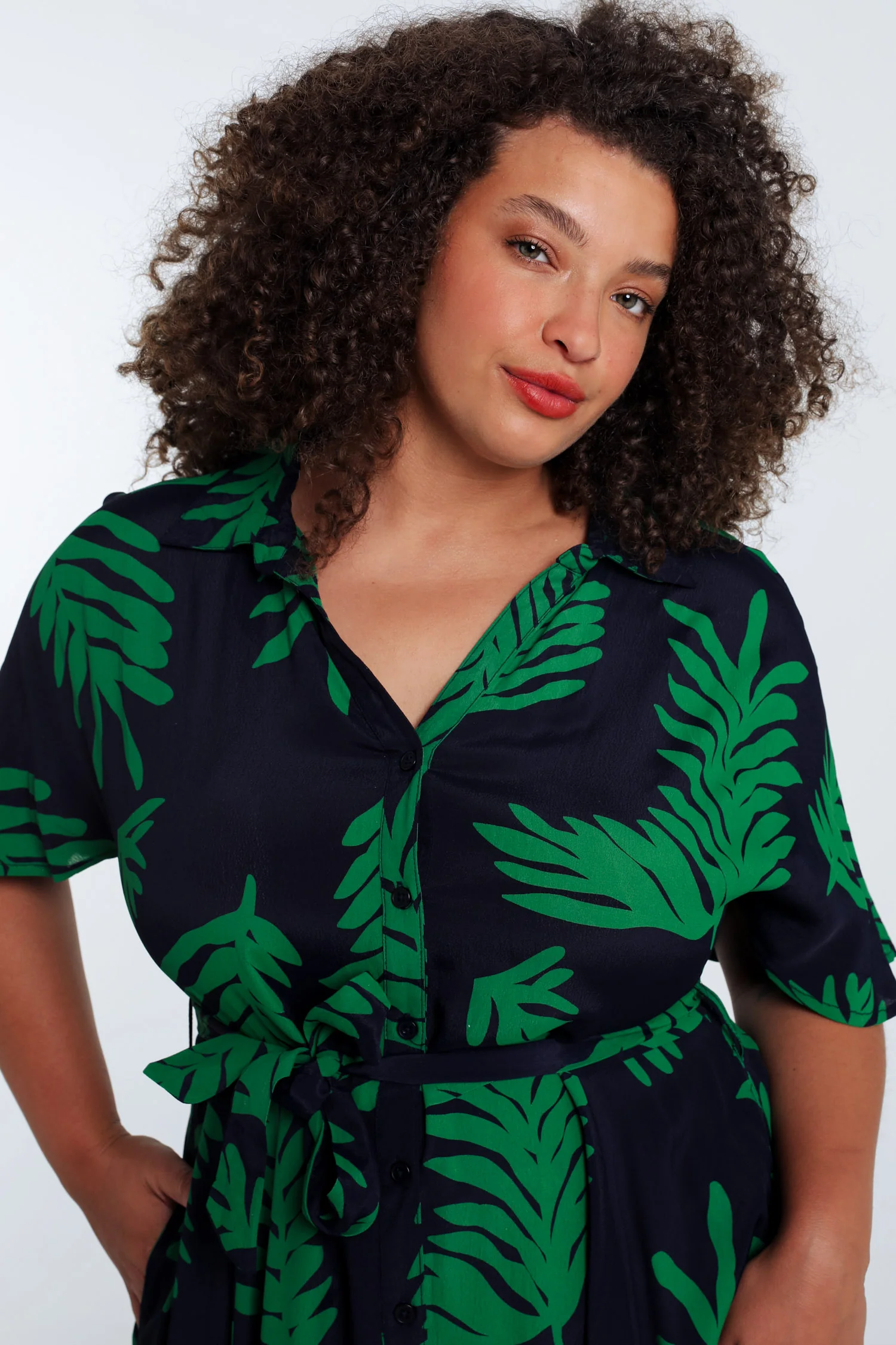 Longue robe en viscose imprimé feuillage - Image 3
