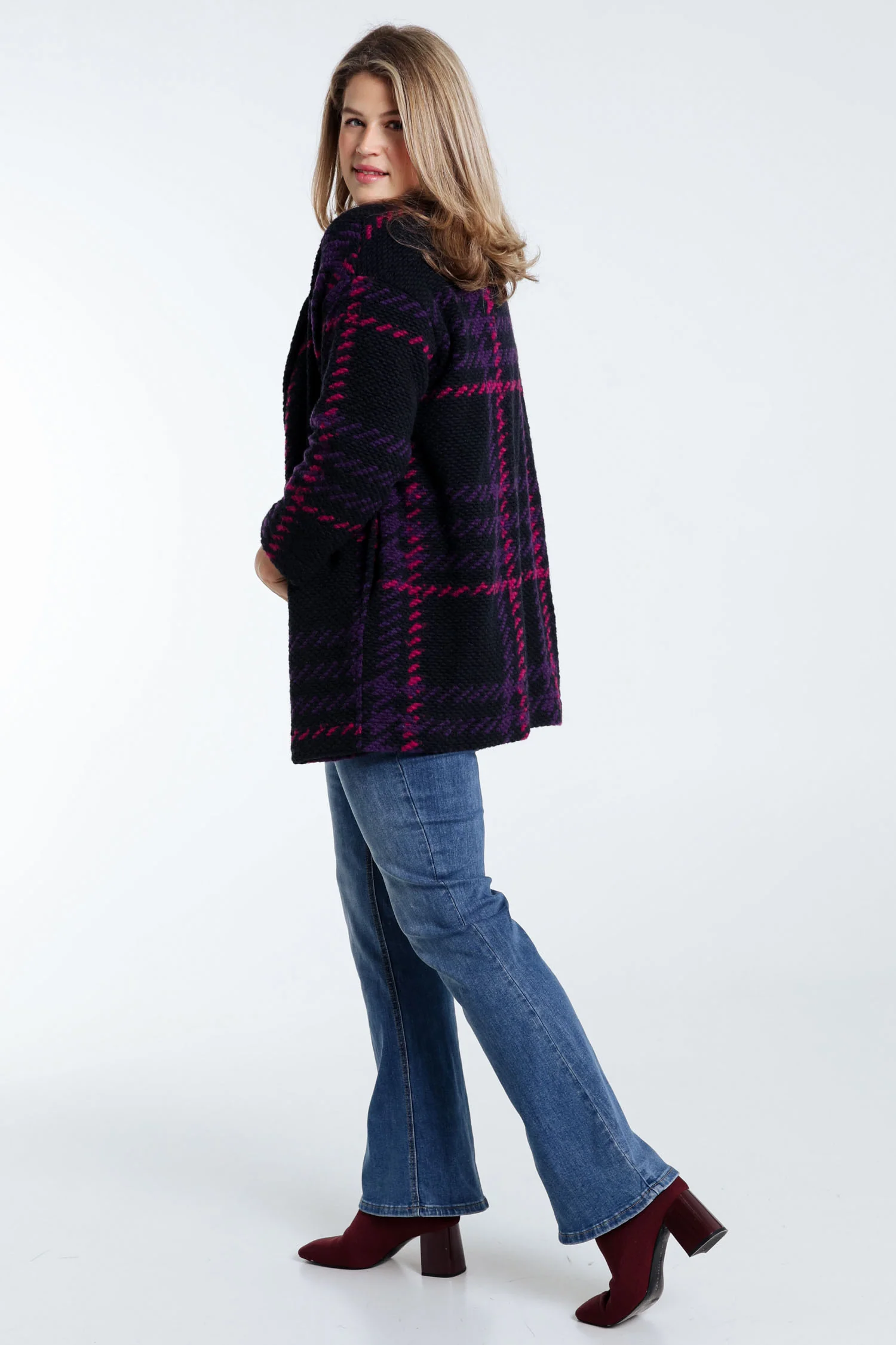 Manteau maille bouclette à carreaux - Image 9