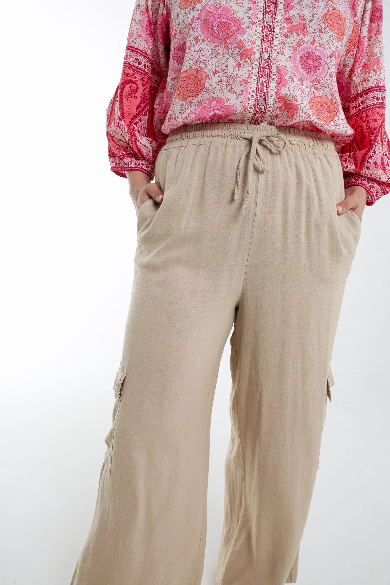 Pantalon cargo large en lin et viscose uni - Image 3