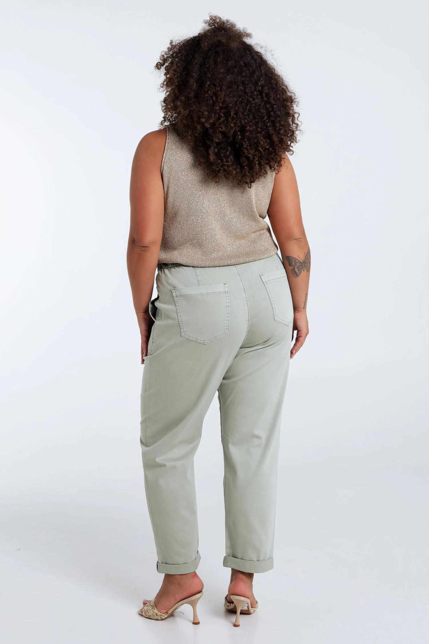 Pantalon chino en coton léger - Image 13