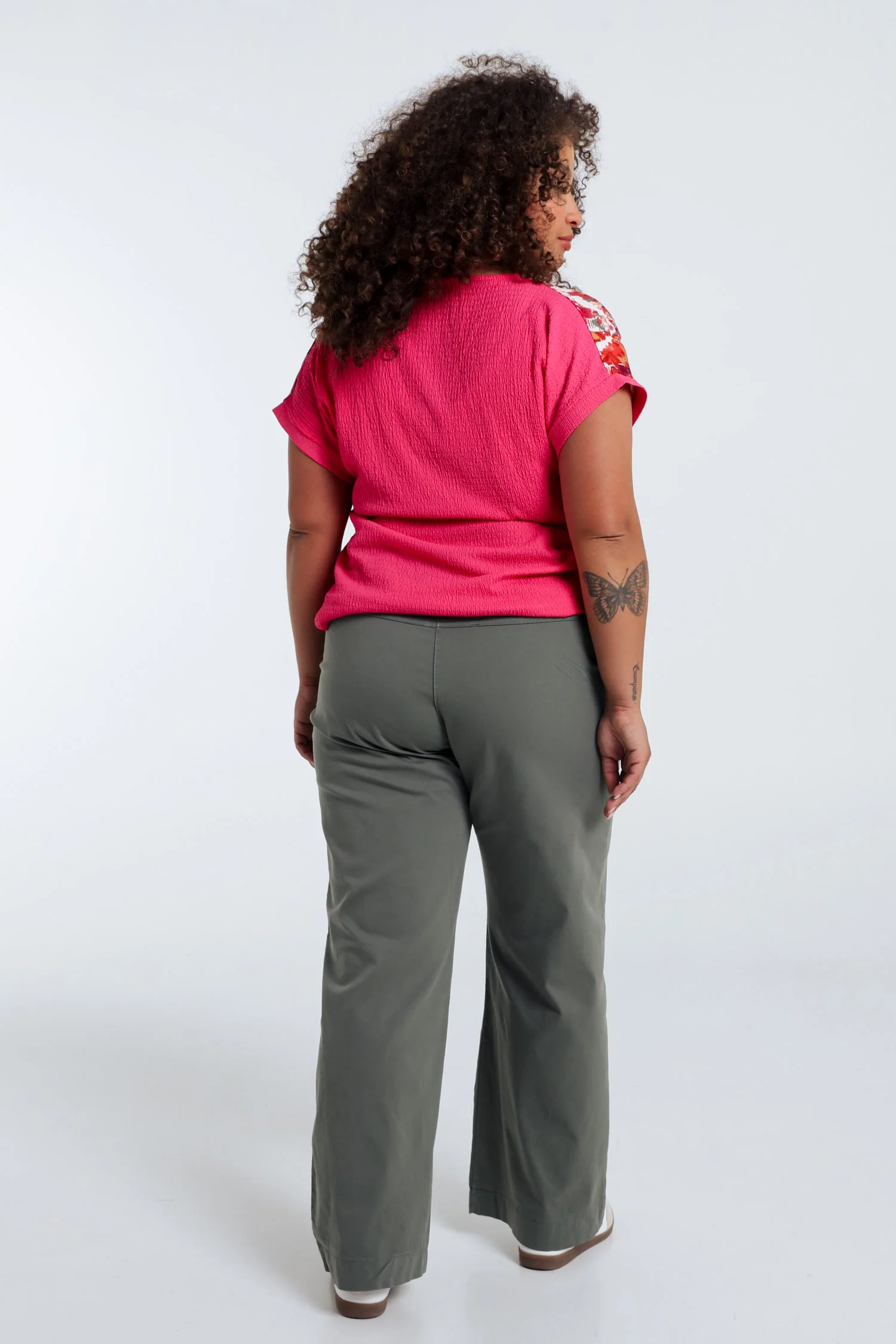 Pantalon chino jambe large uni - Image 13