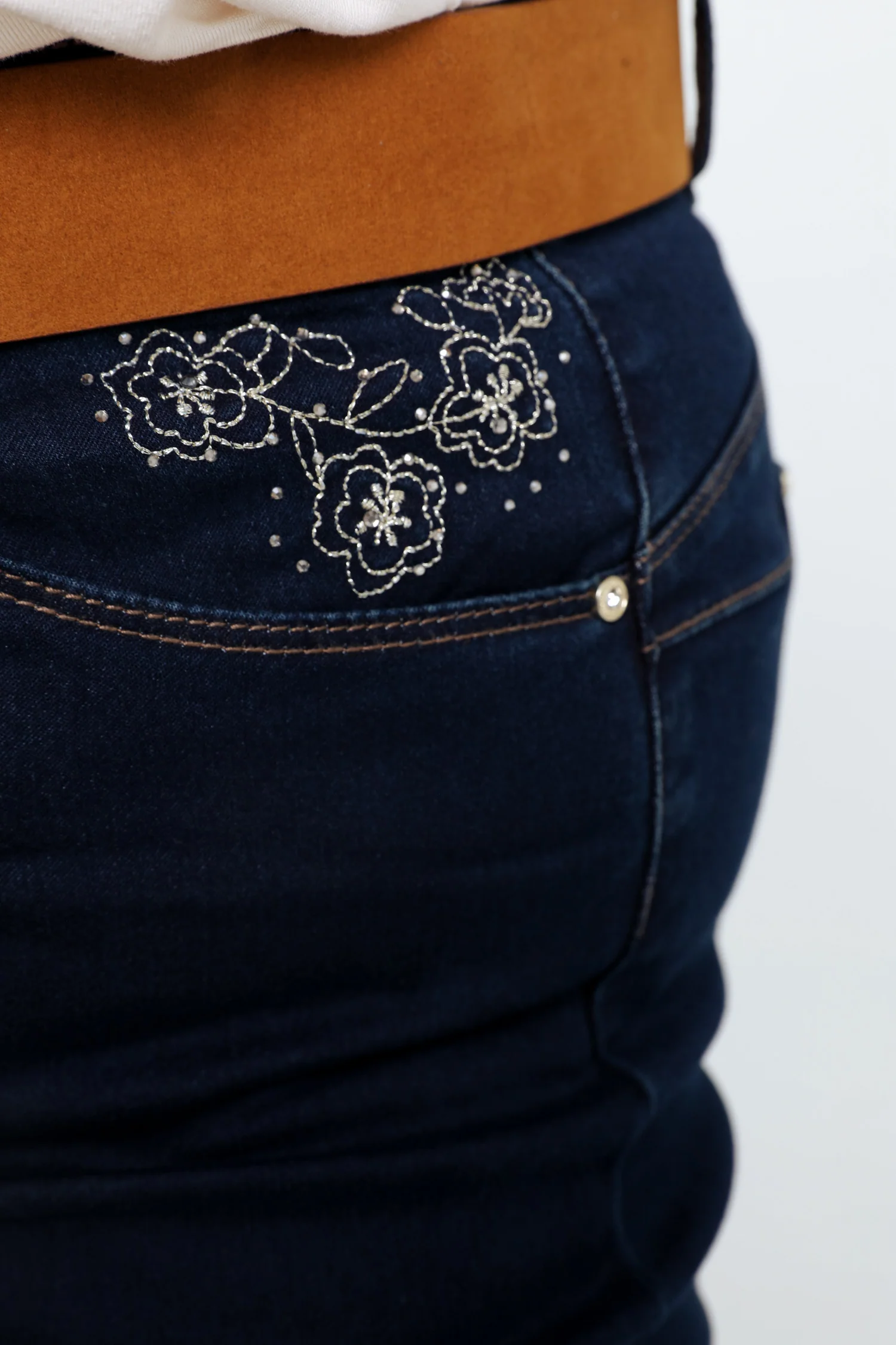 Pantalon flare brodé en coton - Image 4