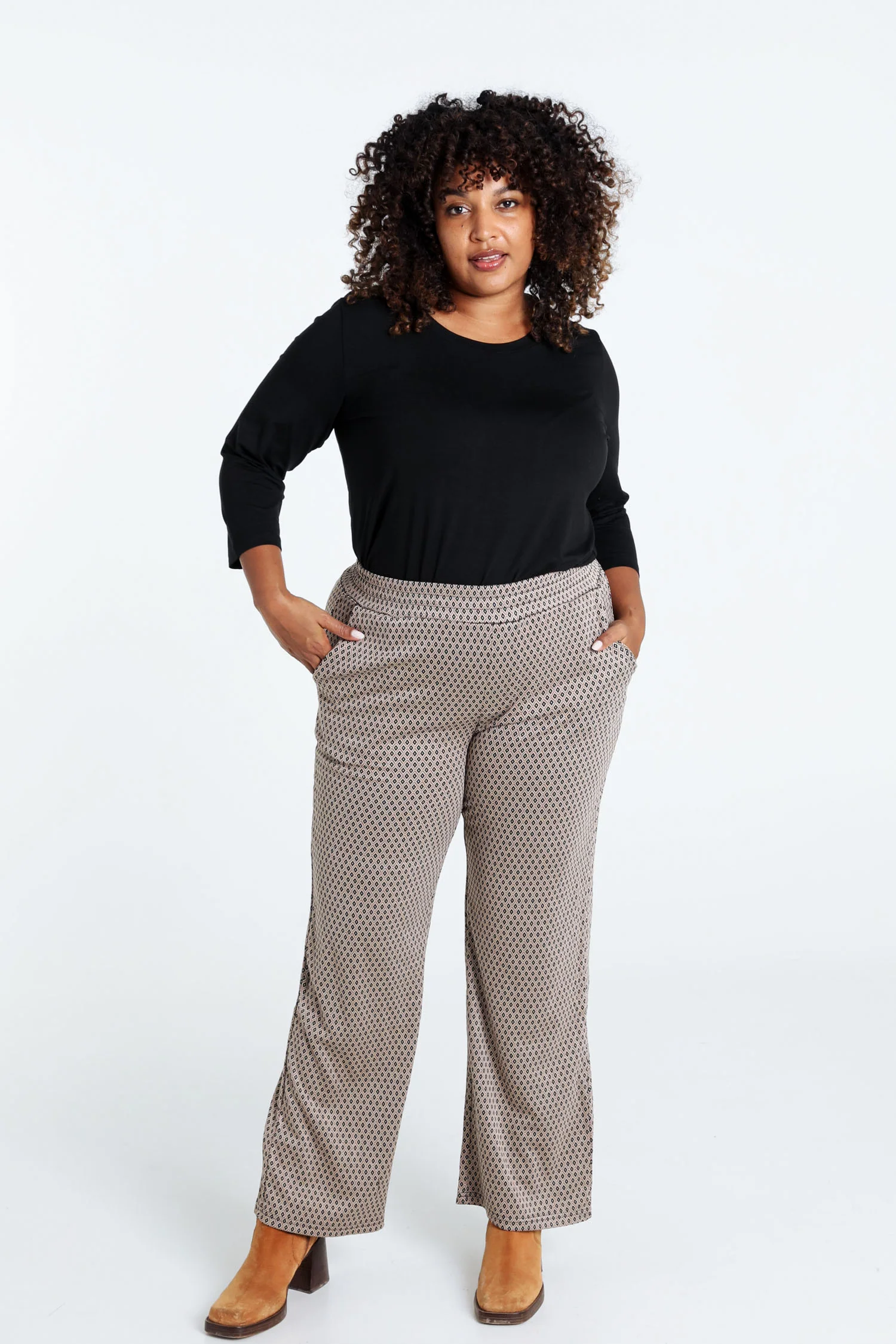 Pantalon imprimé graphique - Image 7