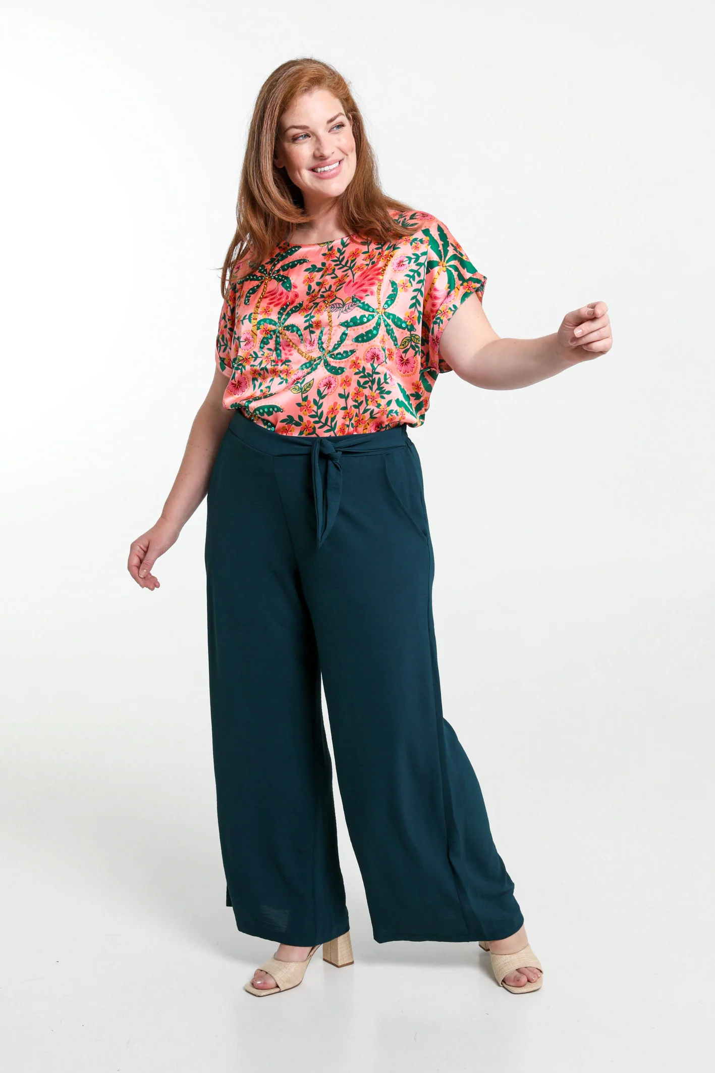 Pantalon large avec nœud - Image 16