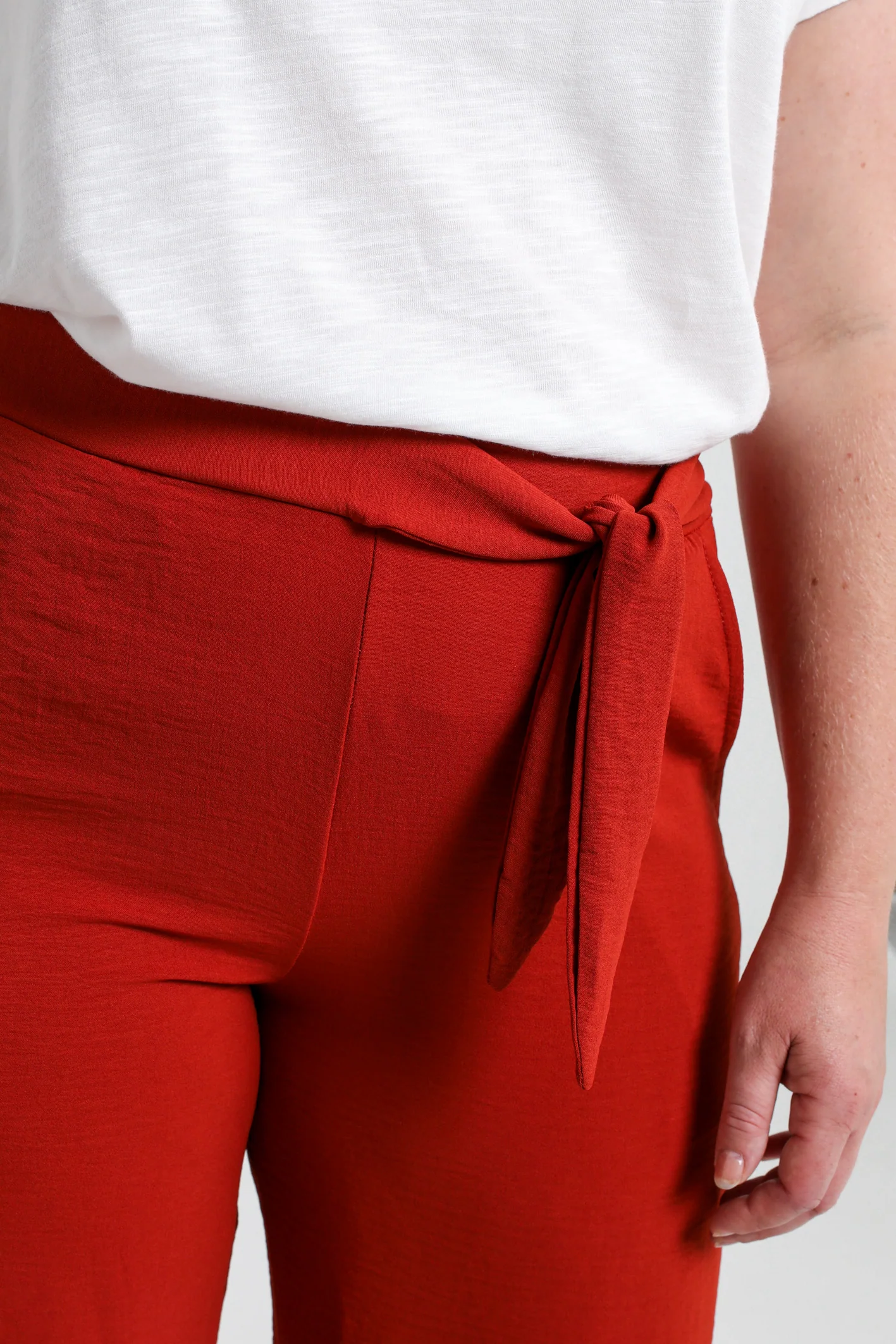Pantalon large avec nœud - Image 25