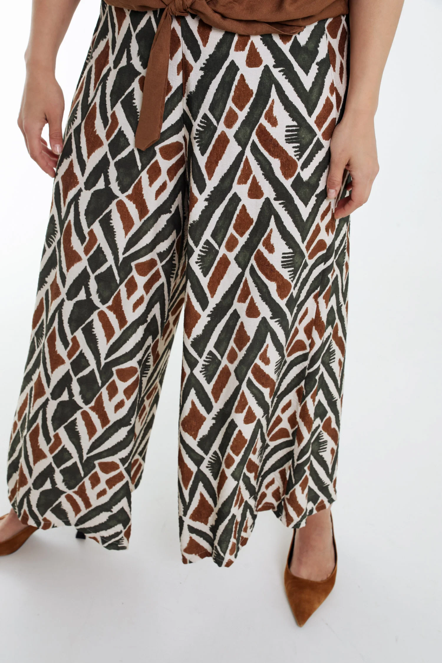 Pantalon large en viscose imprimé ethnique - Image 6