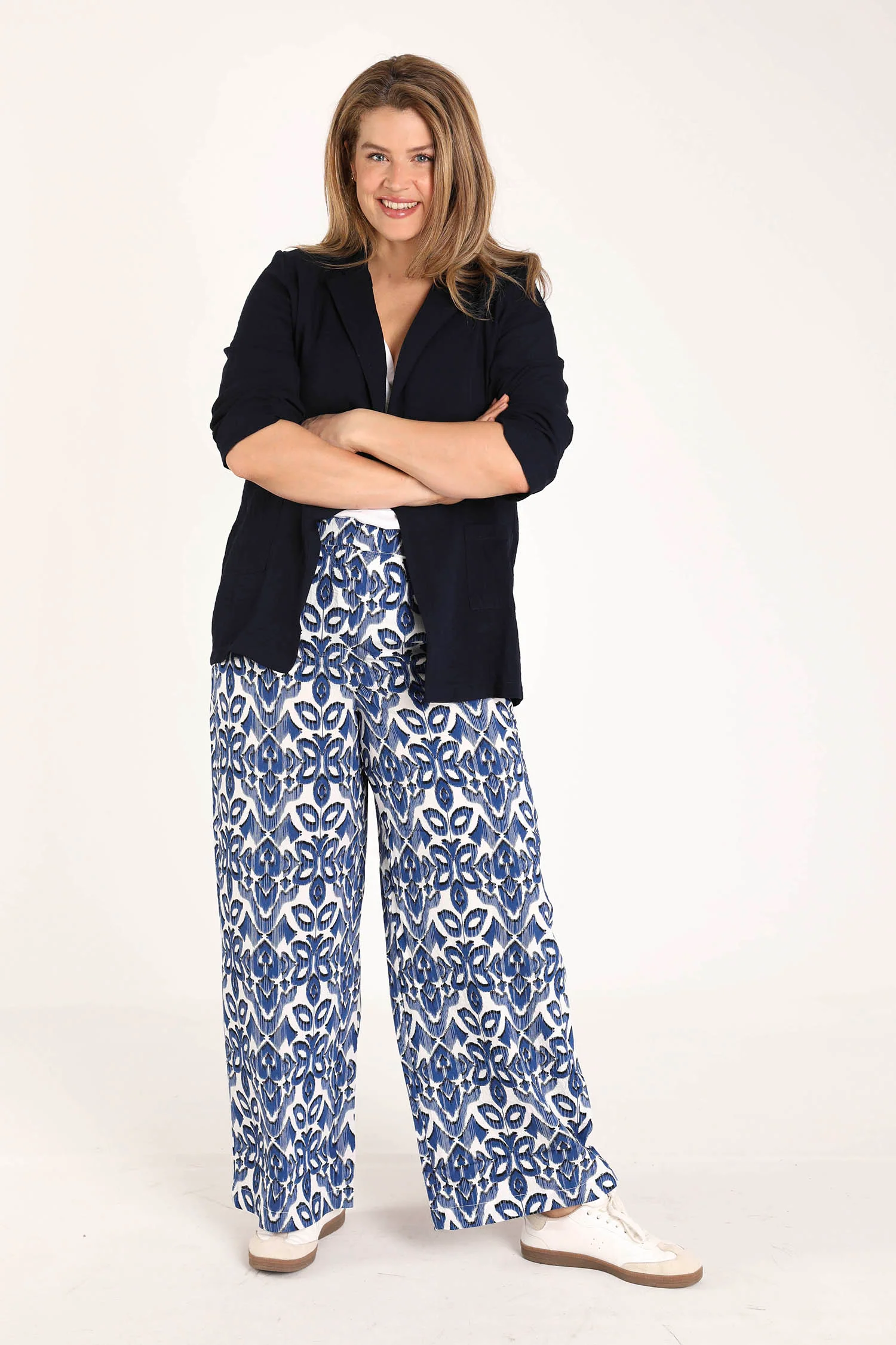 EXCLU SHEEGO - Pantalon large en viscose imprimé graphique bicolore - Image 6