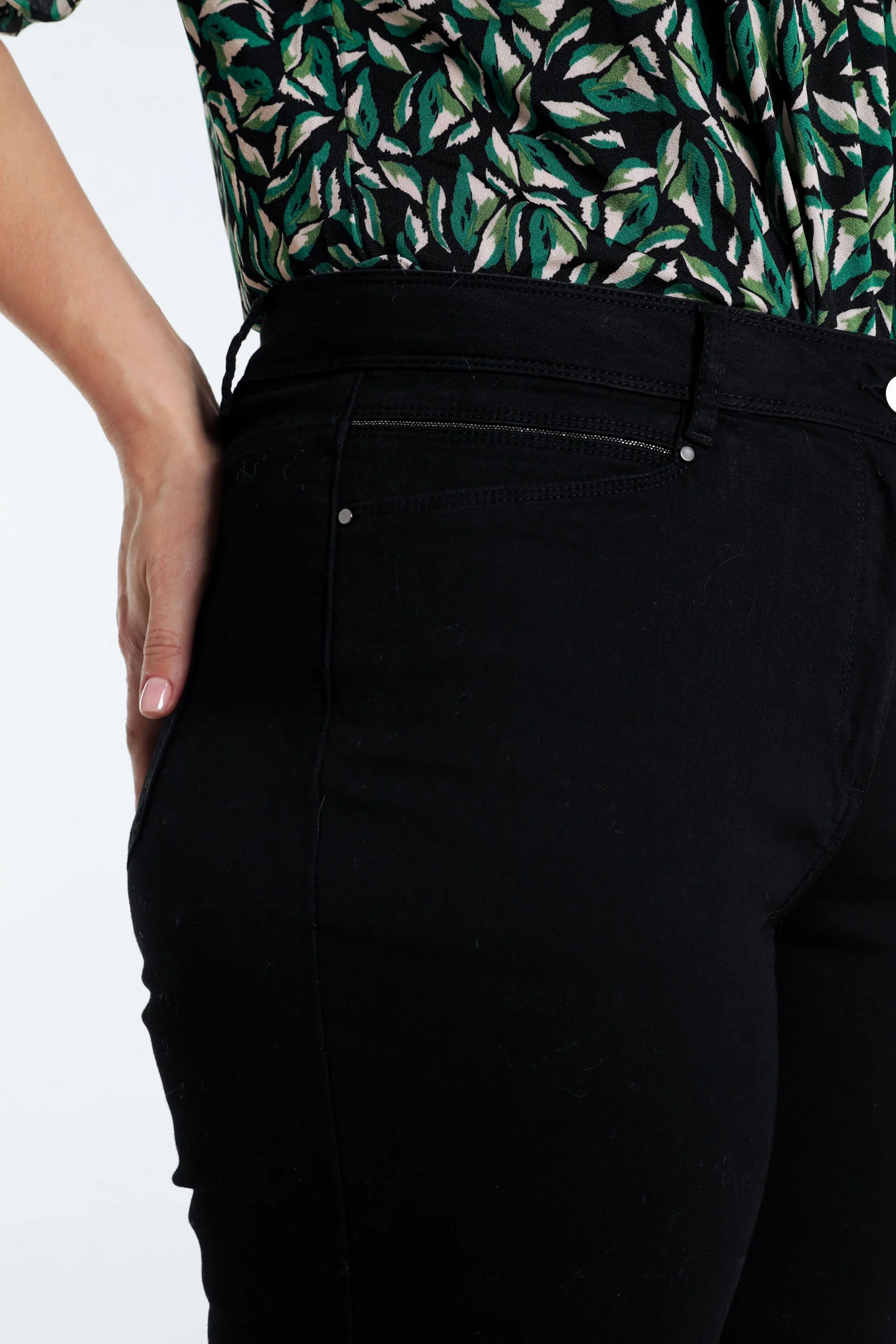 Pantalon Louise 7/8 en coton - Image 4