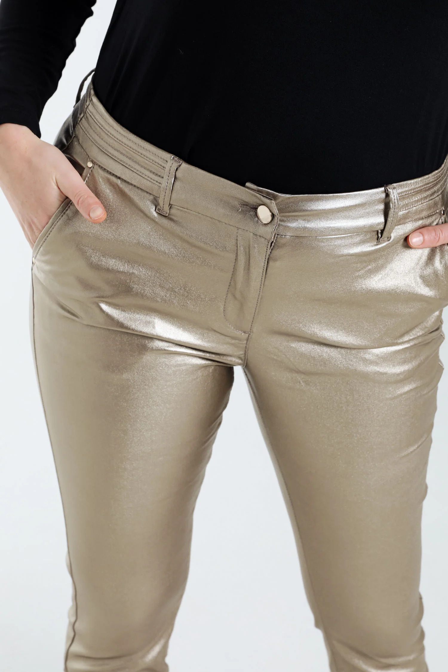 Pantalon slim enduit métallisé - Image 16