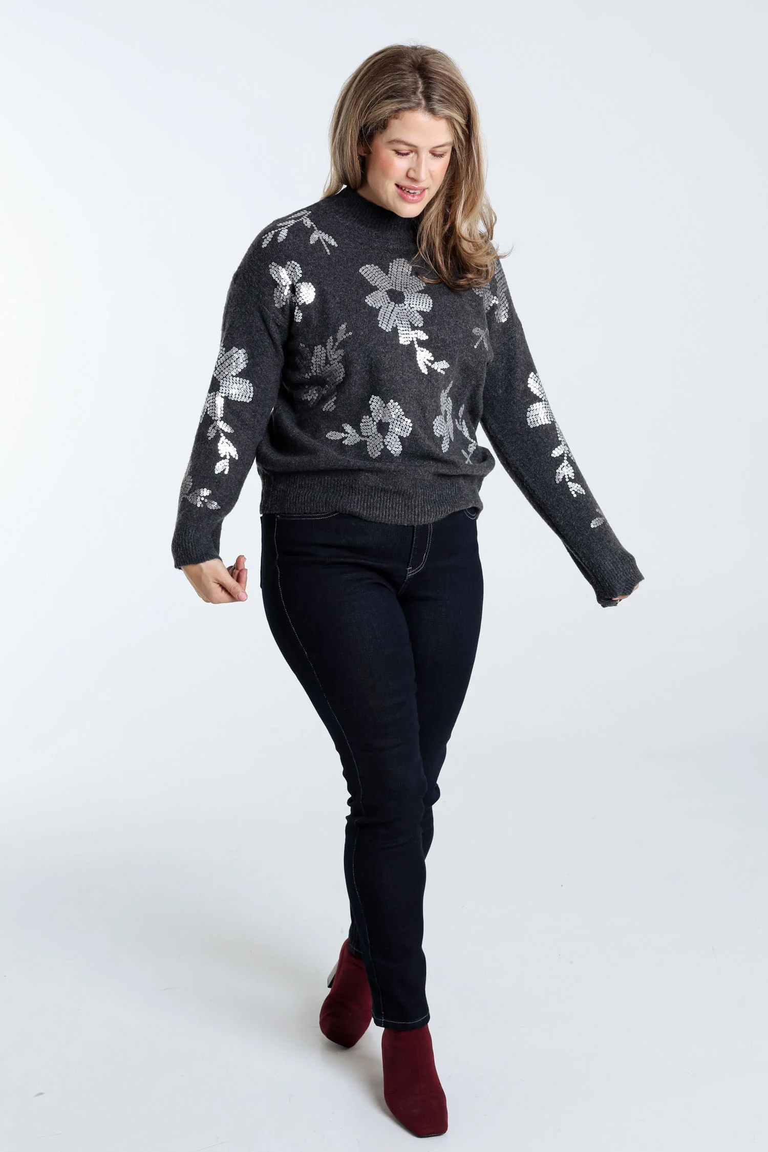 Pull avec fleurs en sequins - Image 8