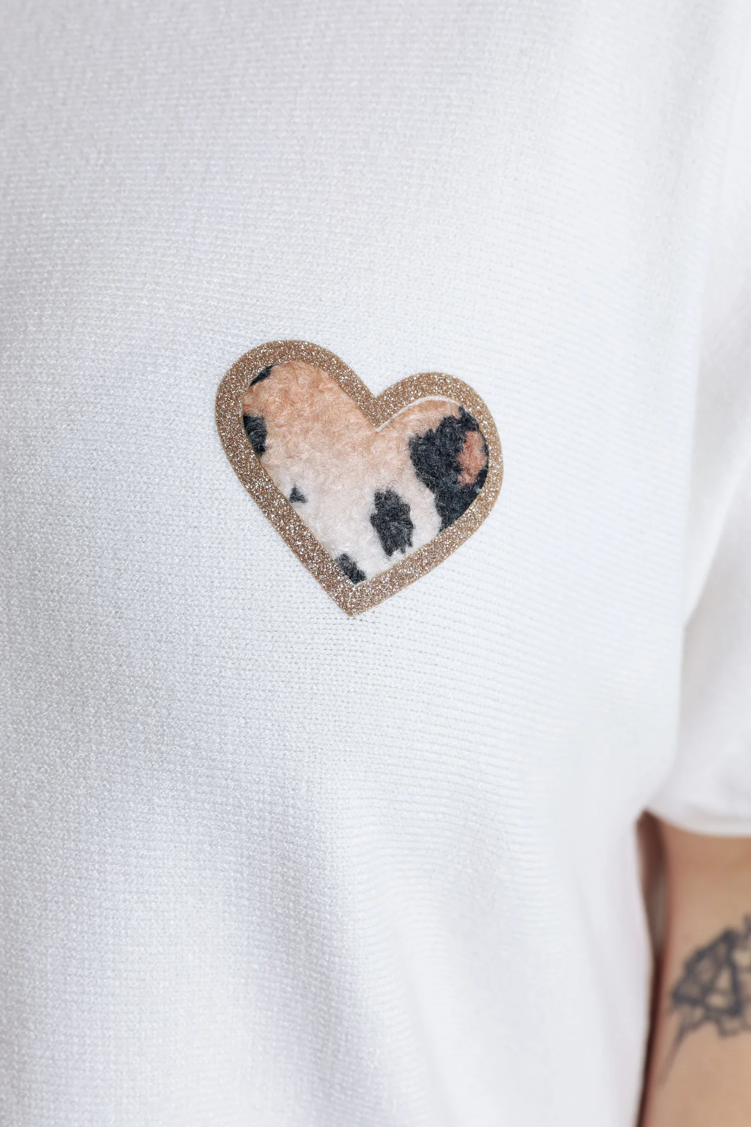 Pull cape uni avec coeur - Image 3