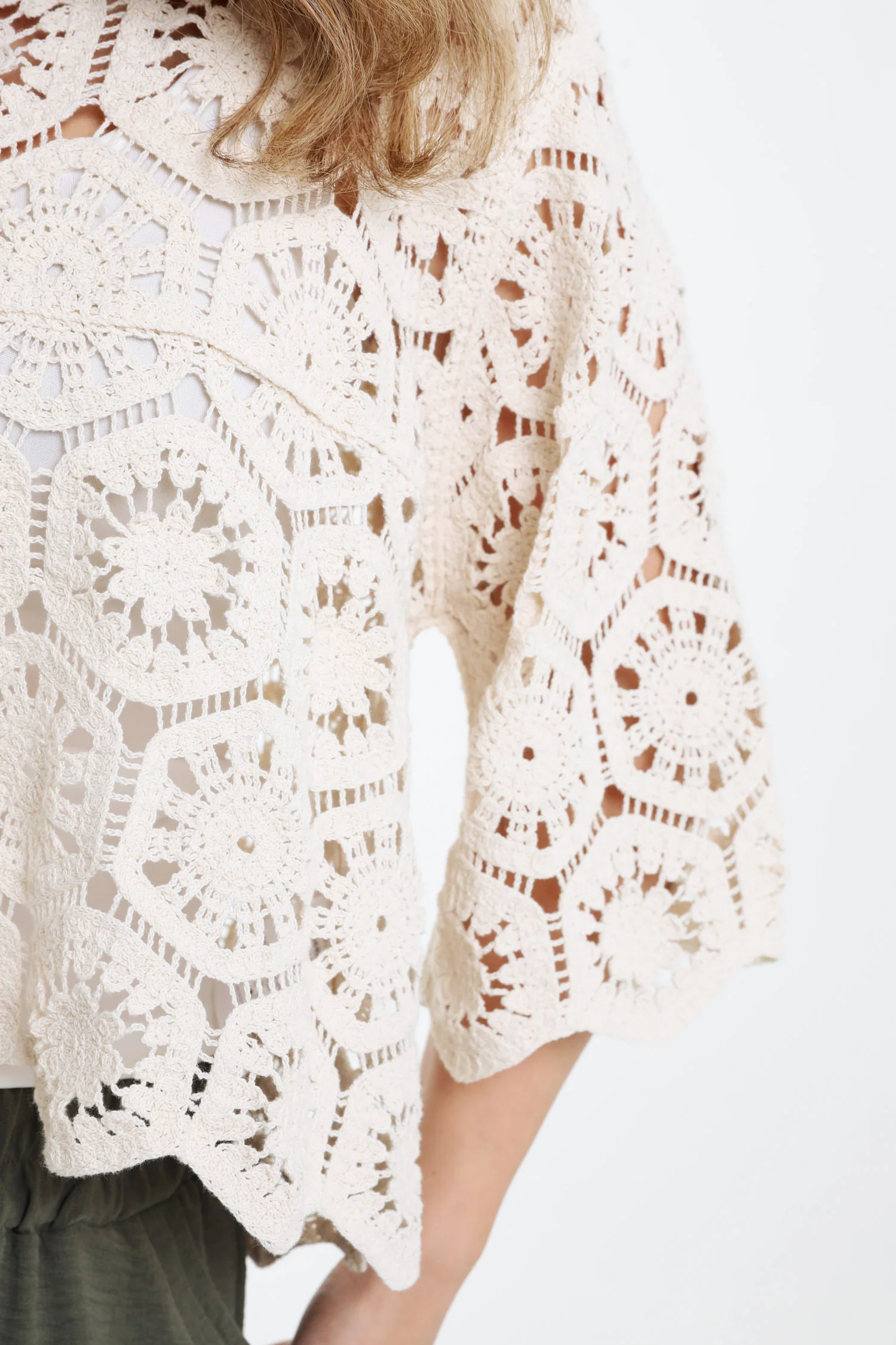 Pull en crochet uni - Image 4