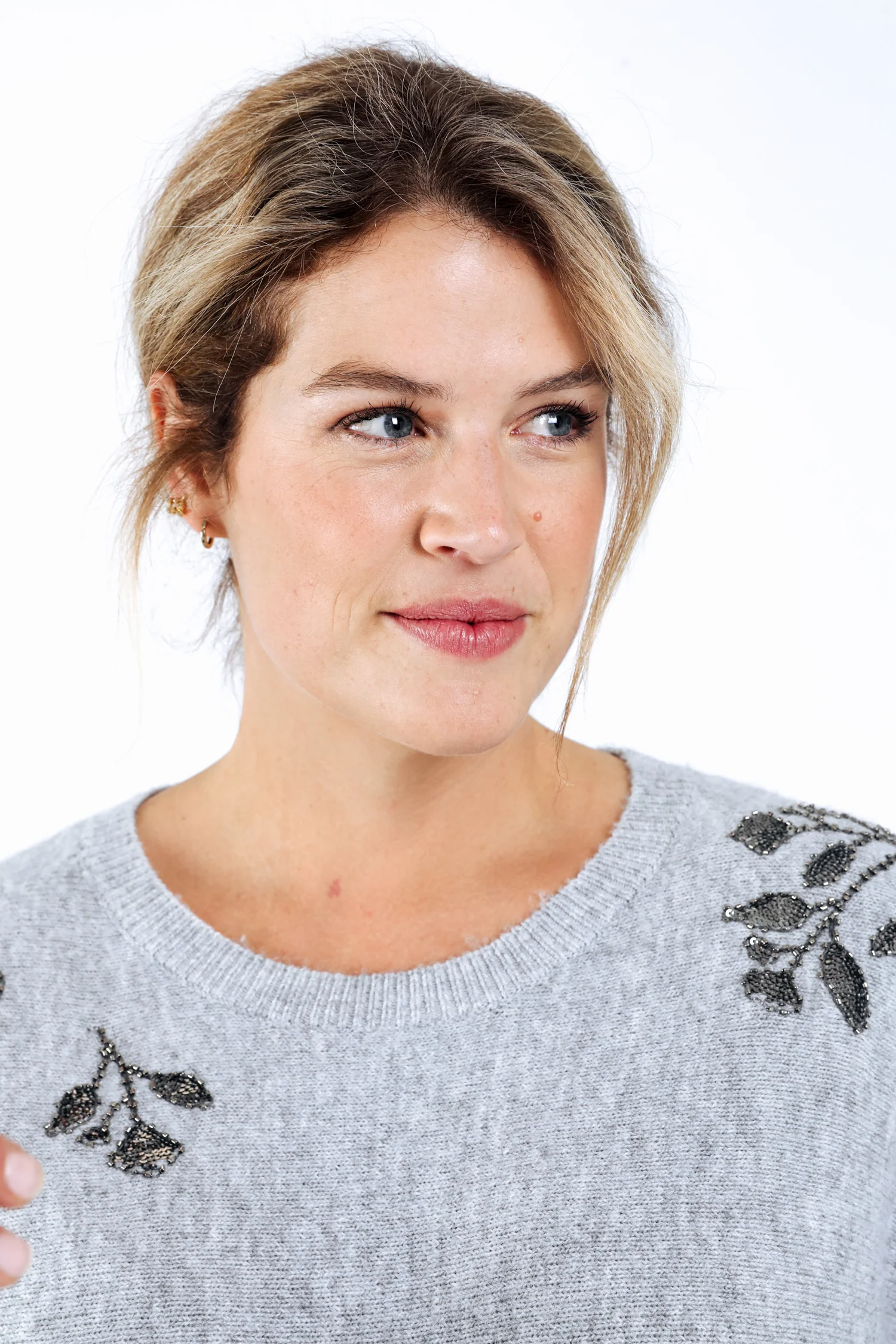 Pull uni avec broderies perlées - Image 3
