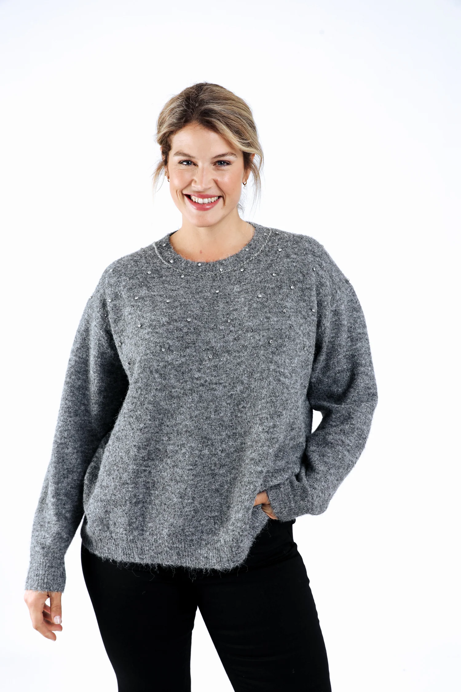 Pull uni détails strass