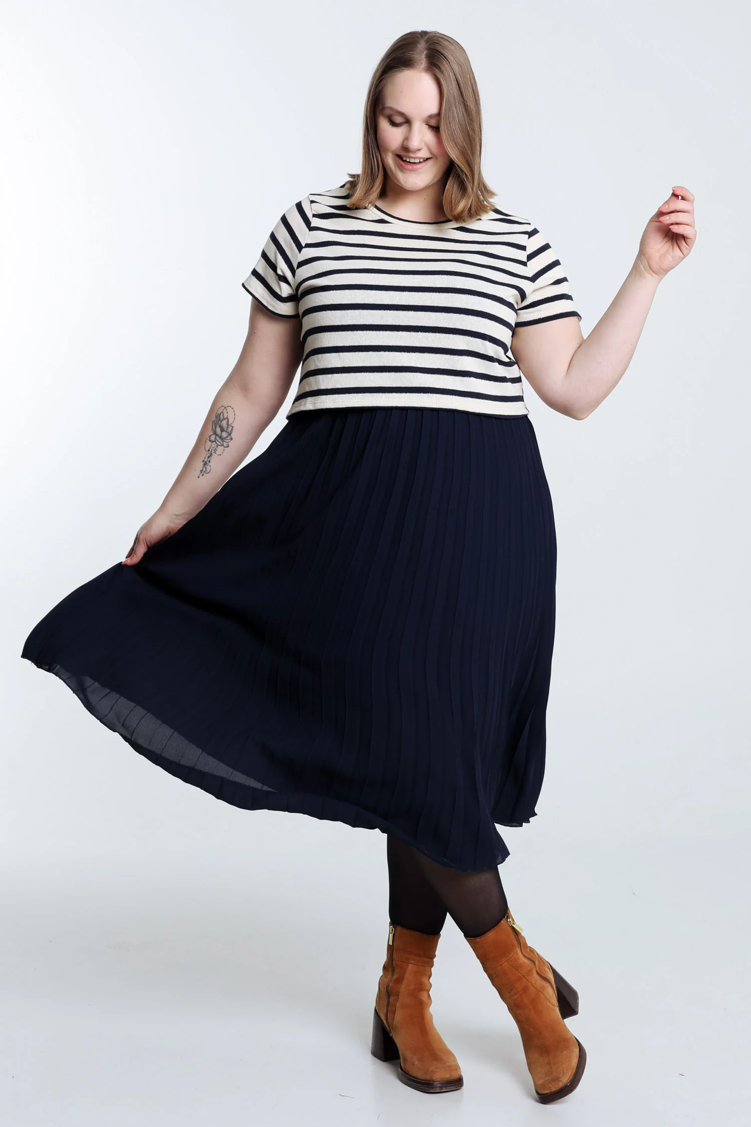 Robe 2 en 1 marinière et bas plissé - Image 7