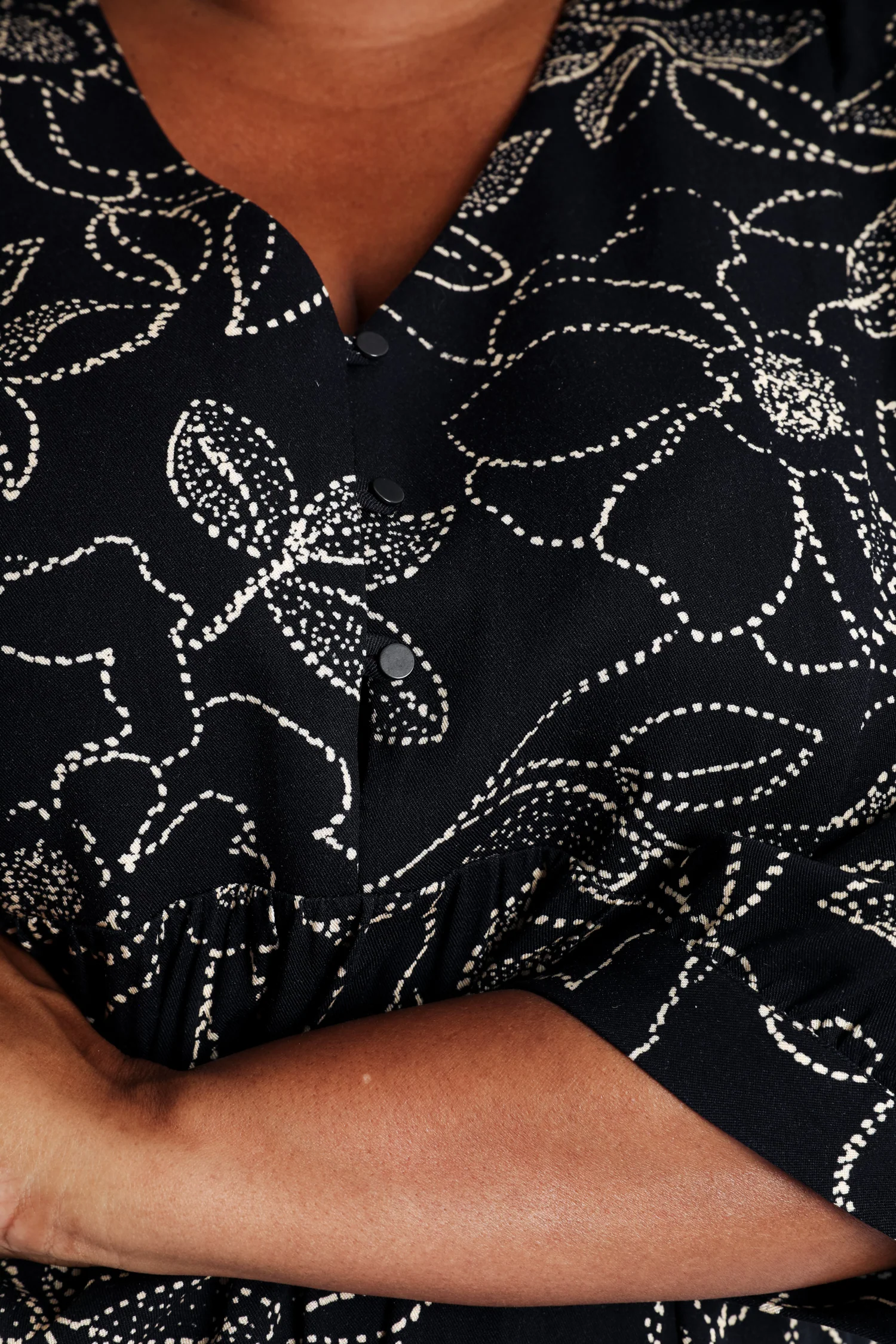 Robe courte en viscose imprimé fleuri - Image 4